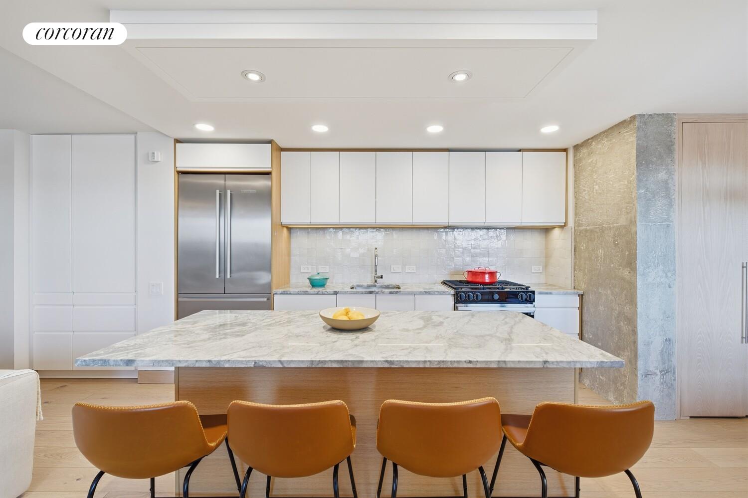 #5 photo, 266 E BROADWAY, مانهاتن Lower East Side , NY 10002