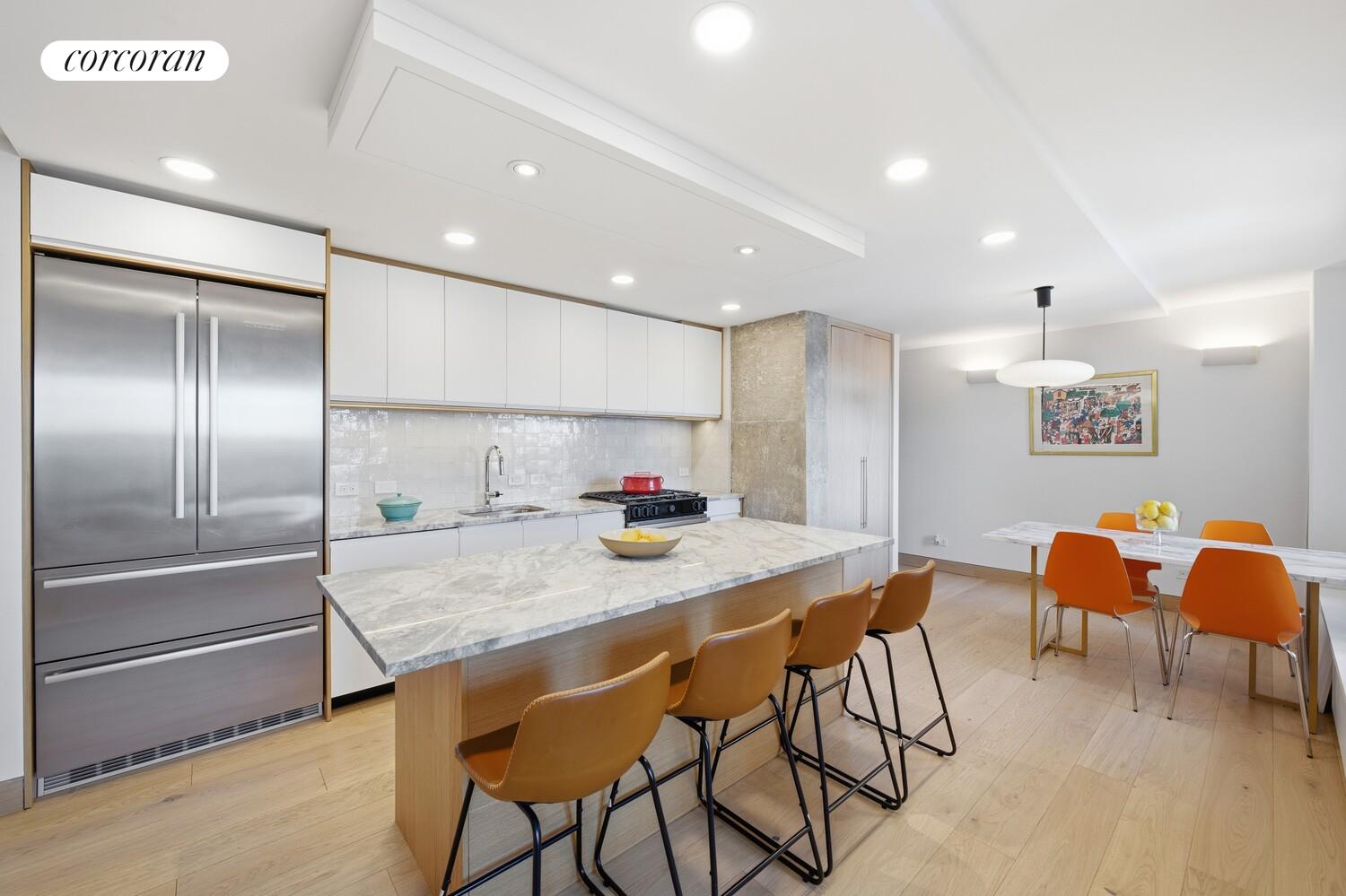 #6 photo, 266 E BROADWAY, مانهاتن Lower East Side , NY 10002