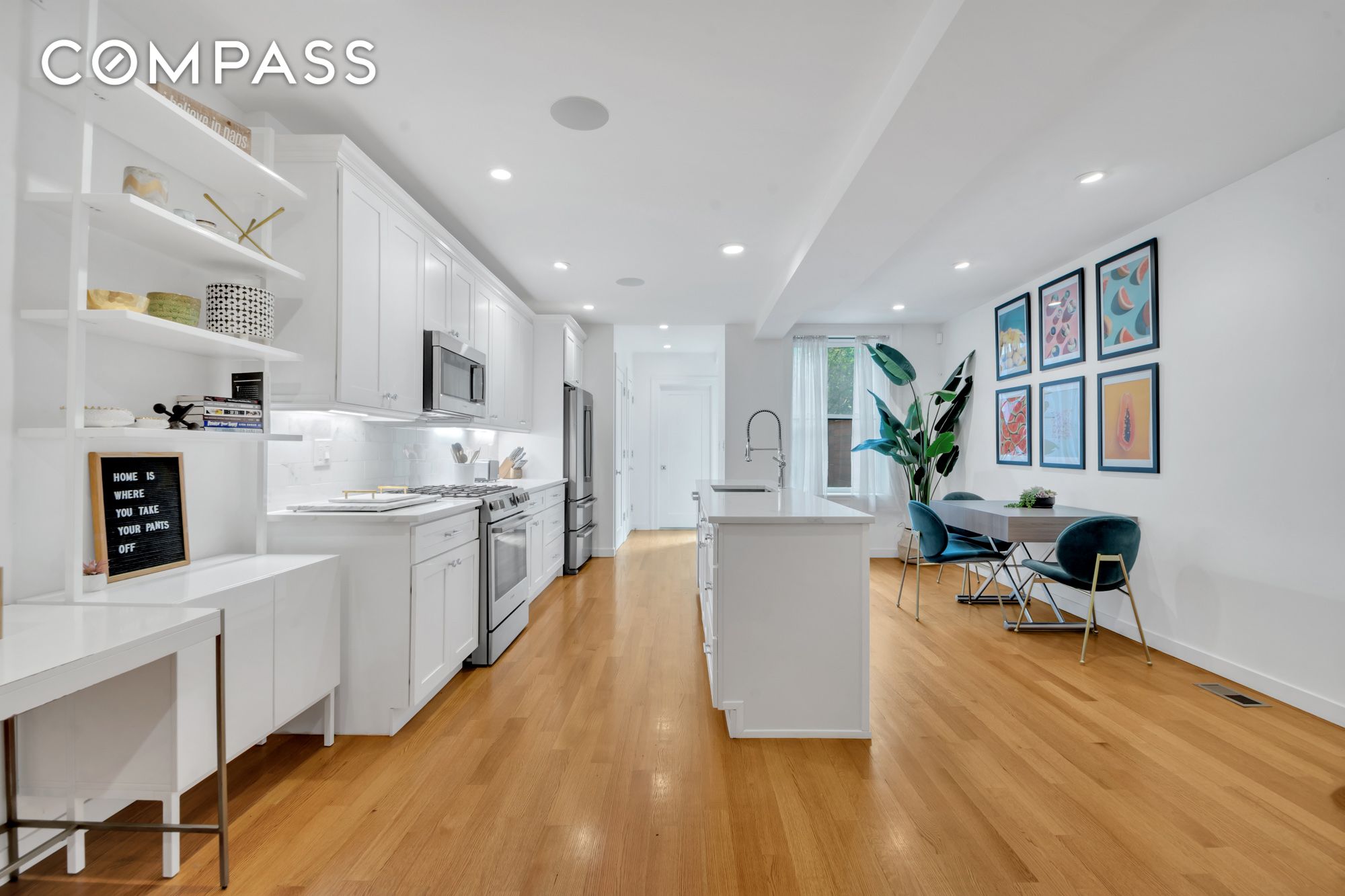 #1 photo, New York City, מנהטן Central Harlem , NY 10030