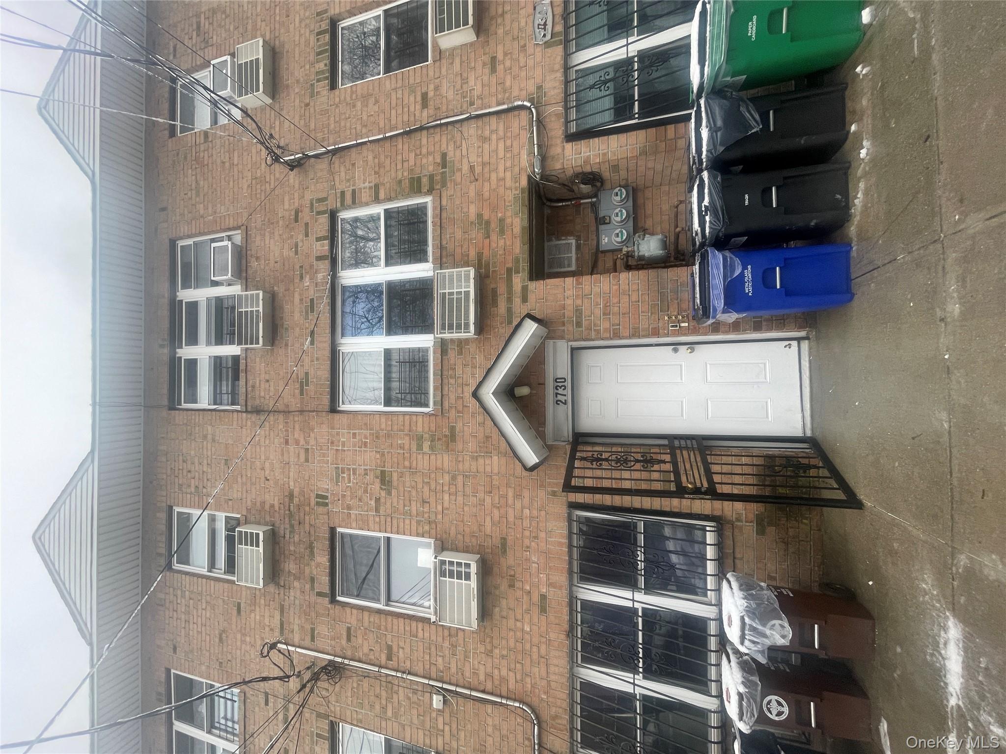 #1 photo, 2730 Kingsbridge Terrace, הברונקס Bronx , NY 10463