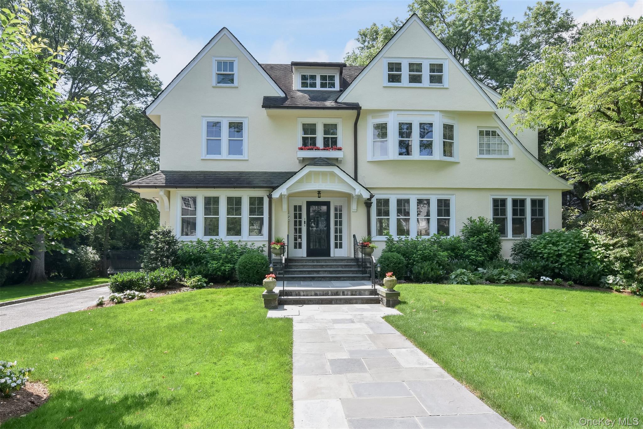 #1 photo, 4 Sussex Avenue, 布朗士 Bronxville , NY 10708