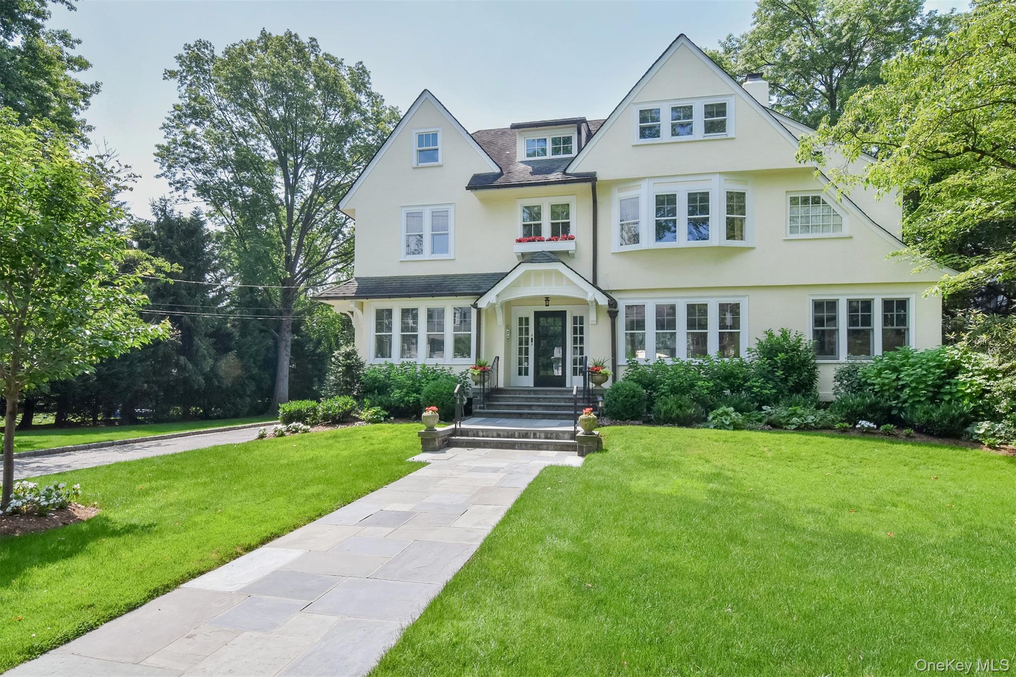 #2 photo, 4 Sussex Avenue, 布朗士 Bronxville , NY 10708