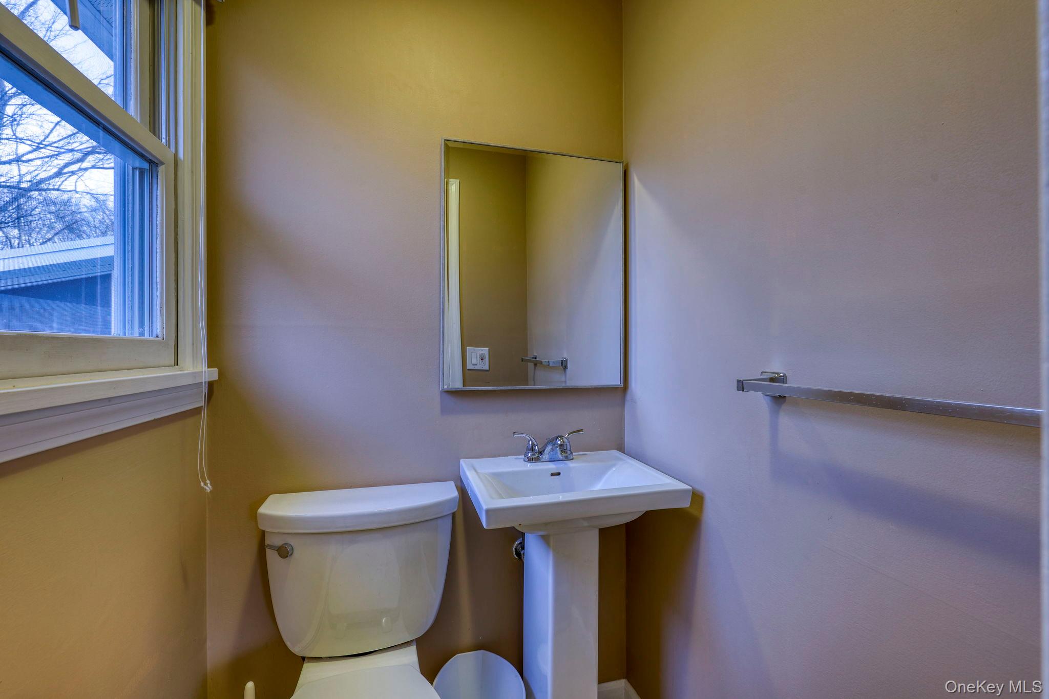 #14 photo, 19 Eastwood Rd, Danbury , NY 06811