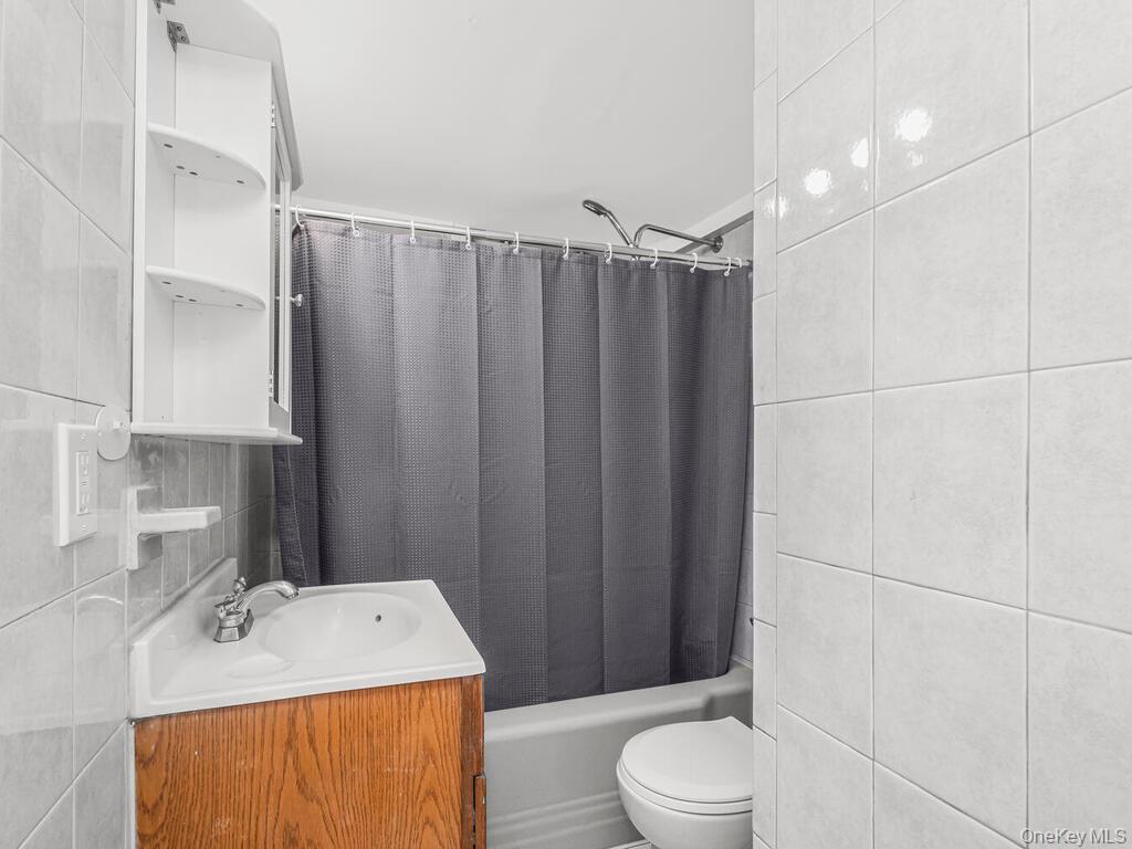 #6 photo, 85 Hart Avenue, Yonkers , NY 10704