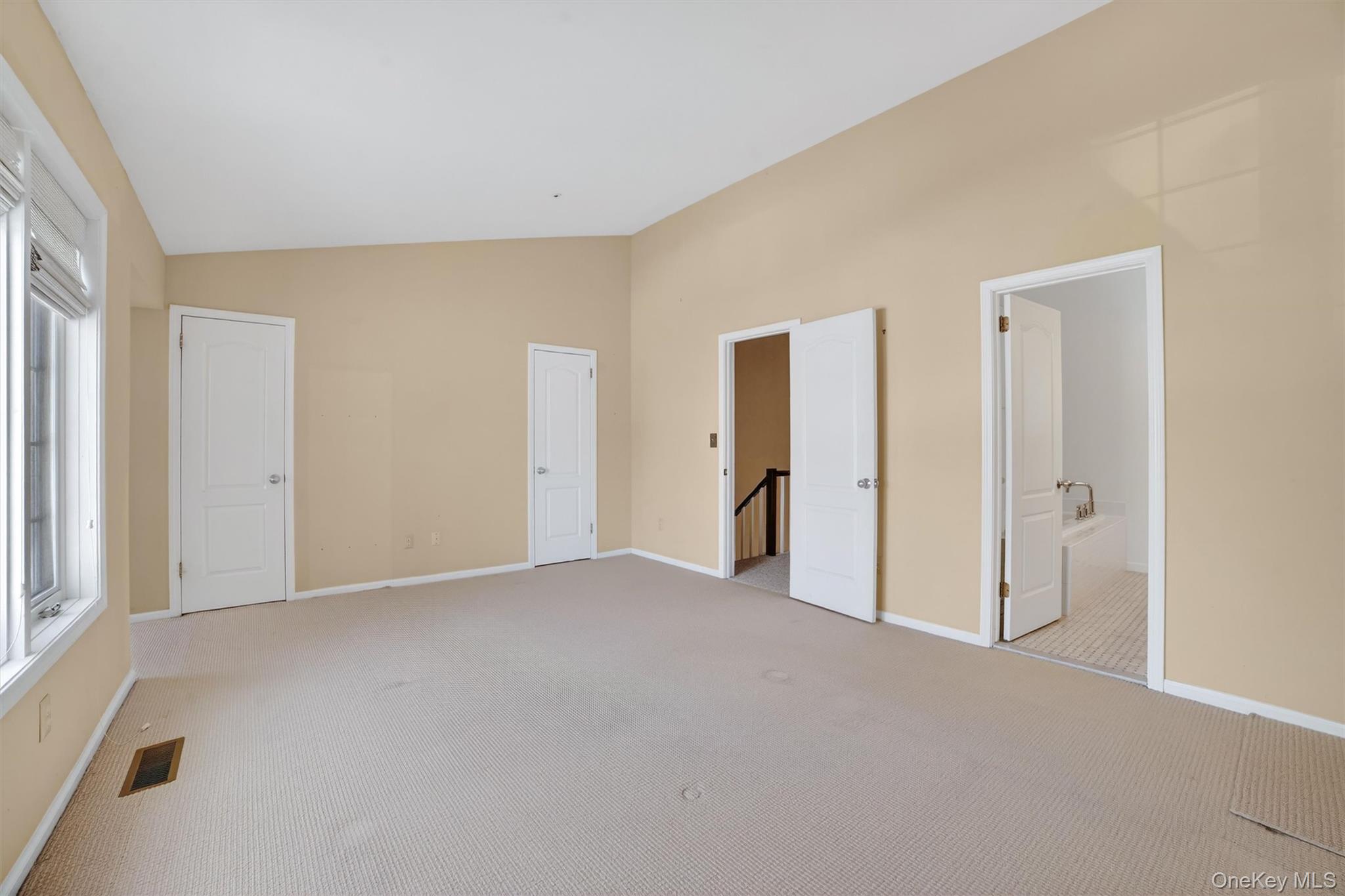 #15 photo, 23 Berrybush Lane, Hastings-on-Hudson , NY 10706