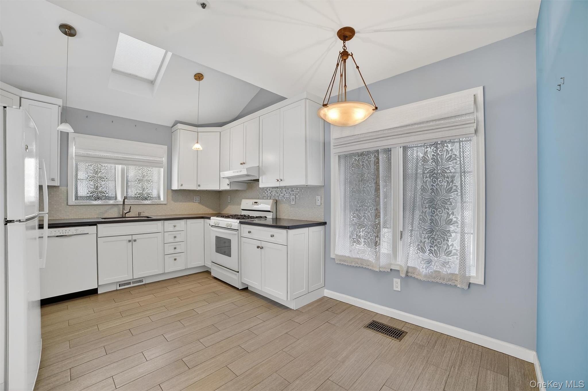 #9 photo, 23 Berrybush Lane, Hastings-on-Hudson , NY 10706