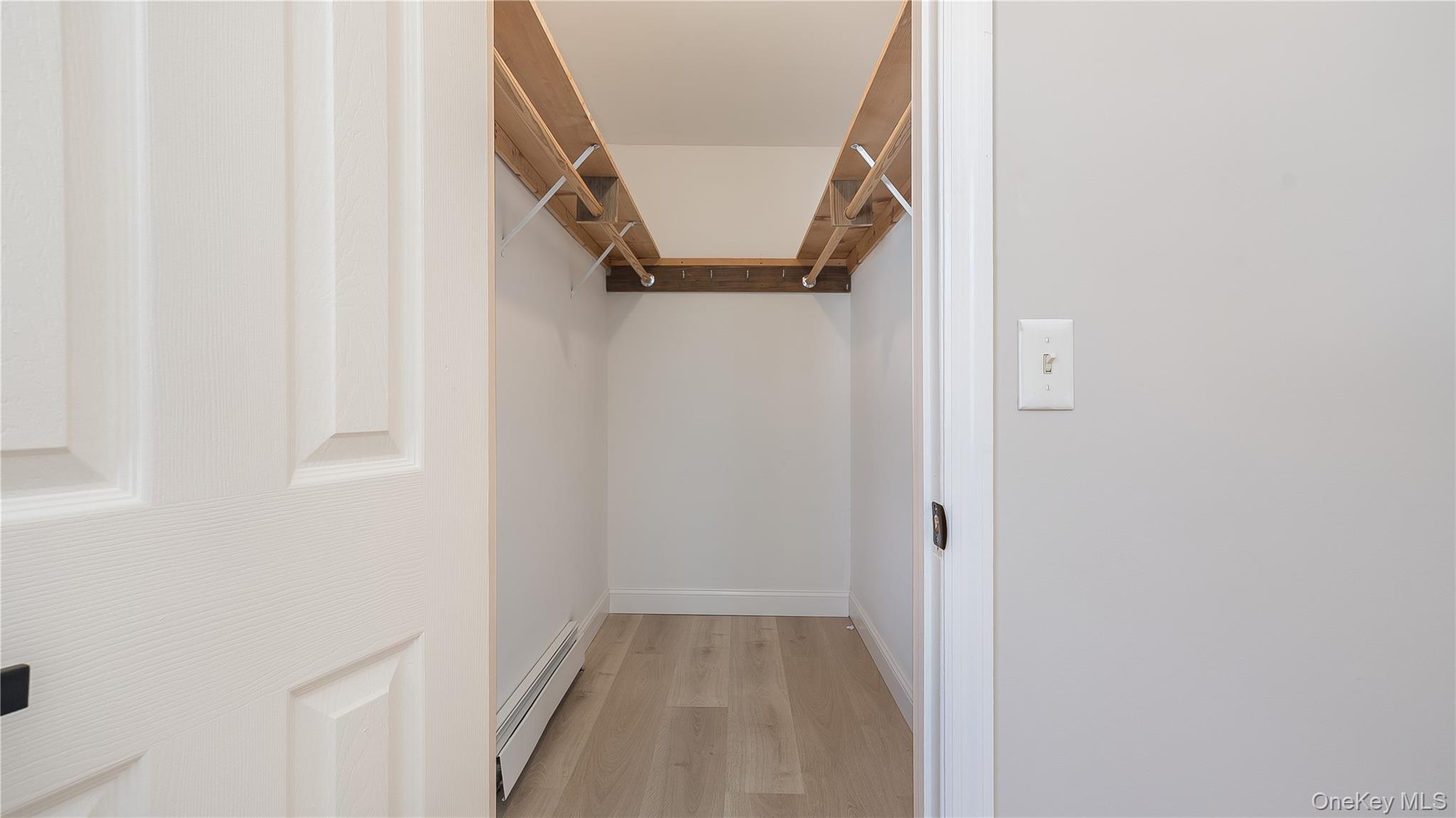 #15 photo, 1805 Carleton Avenue, सफ़ोक काउंटी Bay Shore , NY 11706