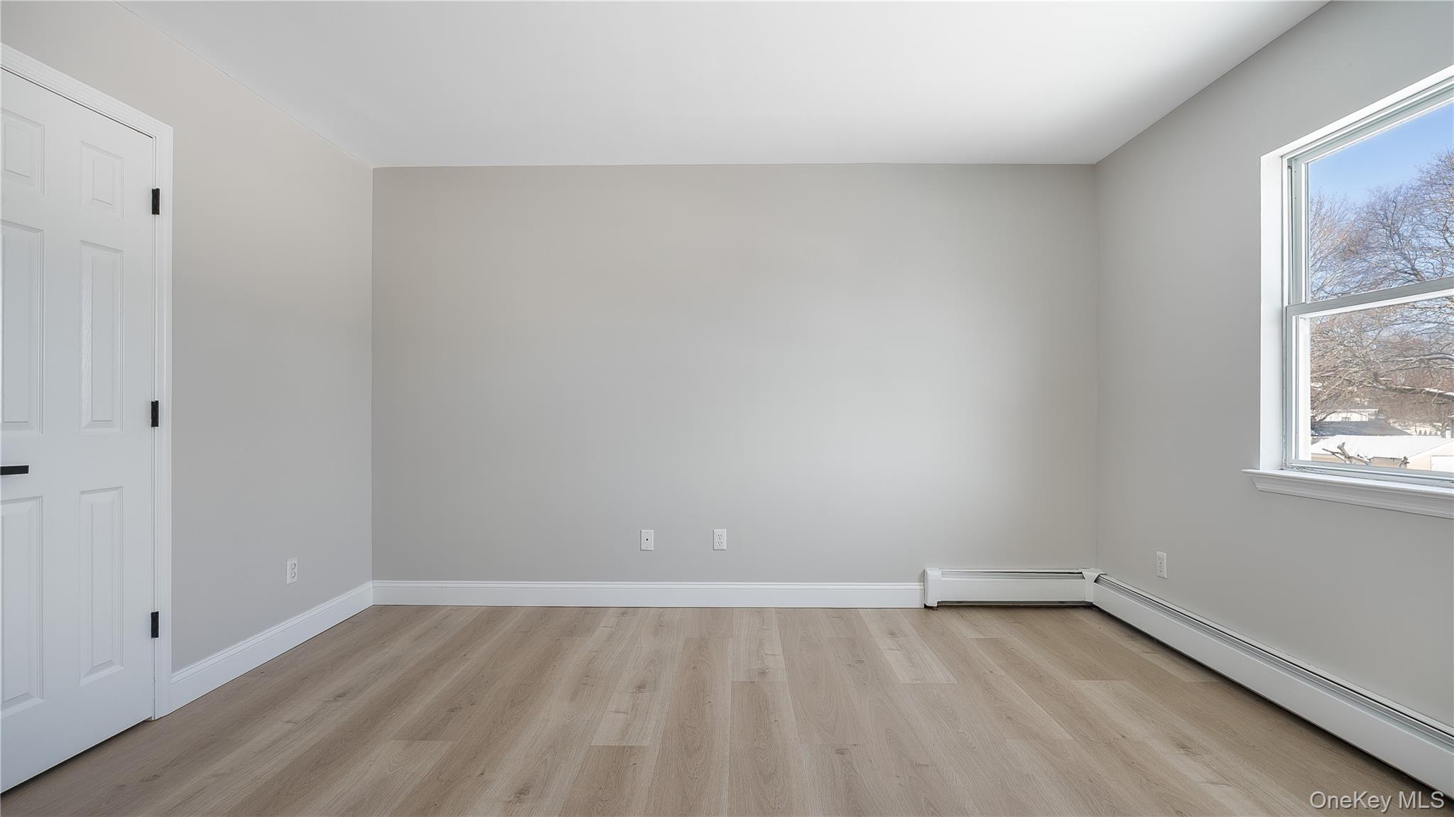 #16 photo, 1805 Carleton Avenue, सफ़ोक काउंटी Bay Shore , NY 11706