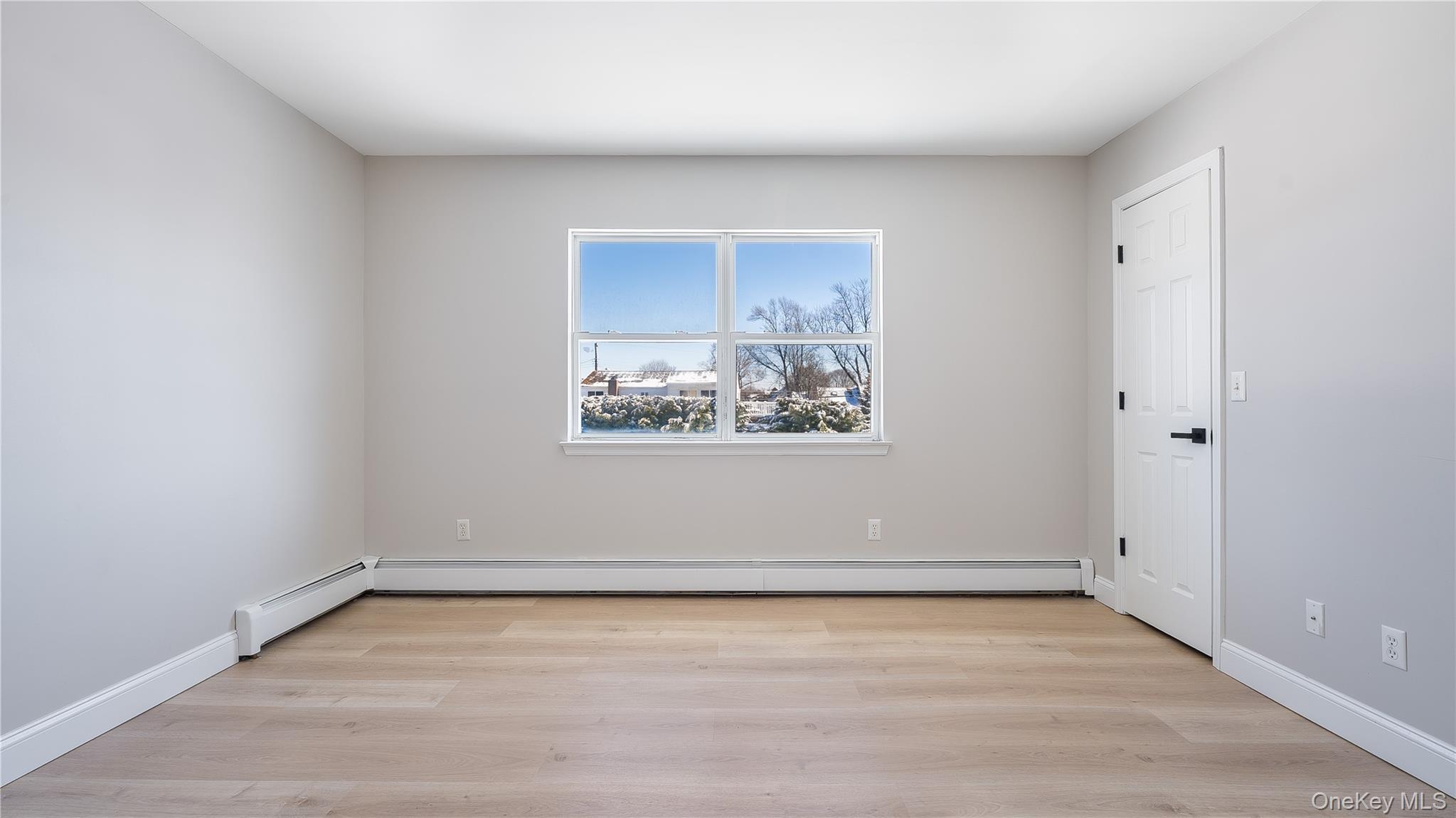 #17 photo, 1805 Carleton Avenue, सफ़ोक काउंटी Bay Shore , NY 11706