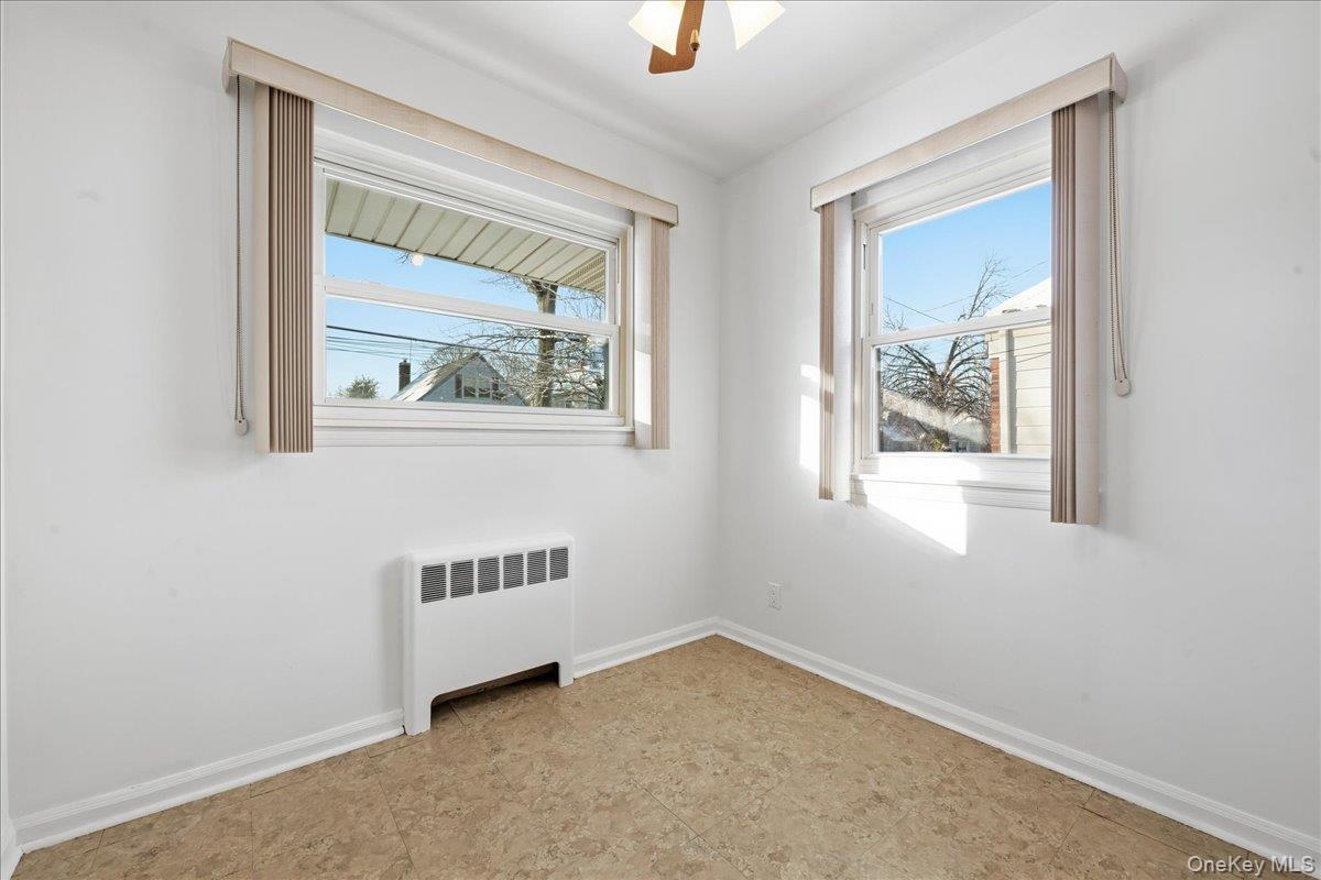 #15 photo, 537 8th Avenue, מחוז נסאו New Hyde Park , NY 11040