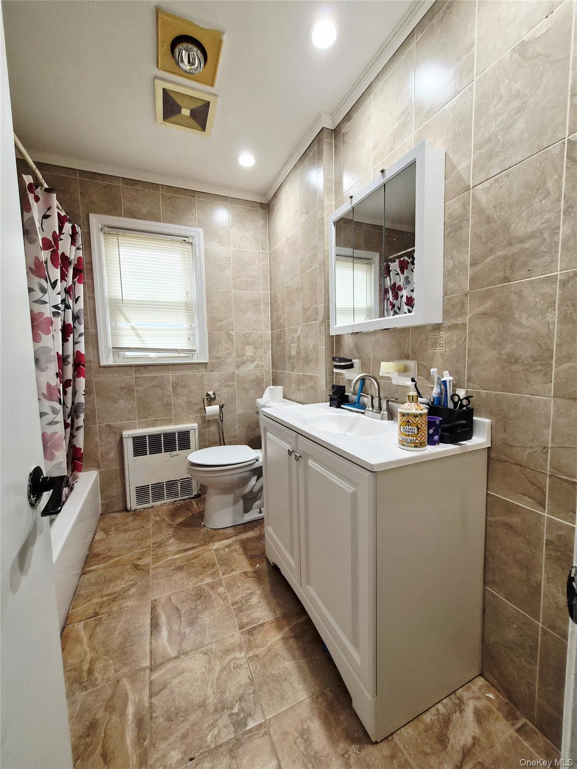 #17 photo, 225 E Mineola Avenue, Нассау ‖ Valley Stream , NY 11580