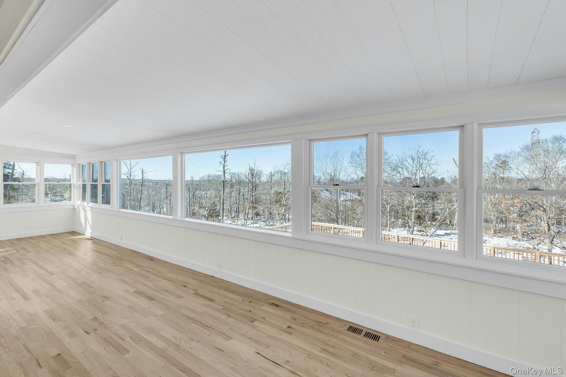 #10 photo, 33 Oceanview Road, Hampton Bays , NY 11946