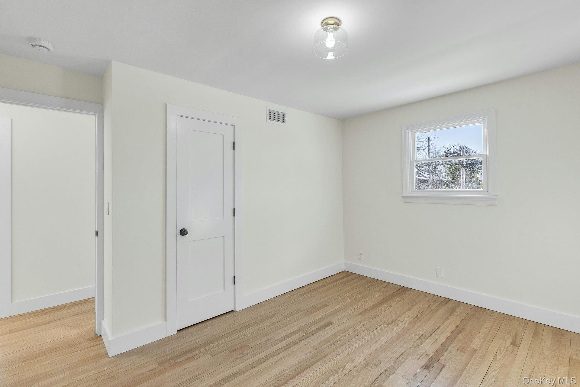 #15 photo, 33 Oceanview Road, Hampton Bays , NY 11946