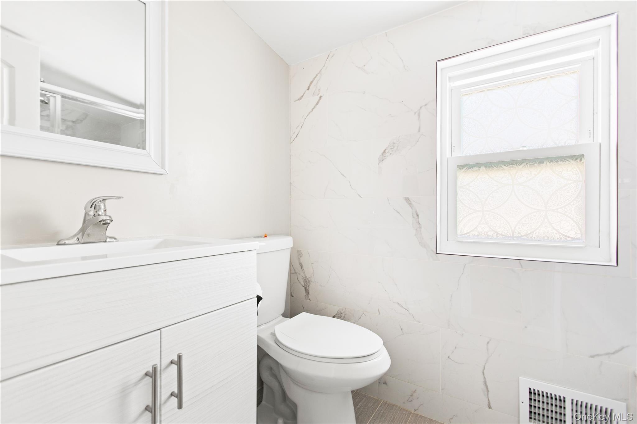 #12 photo, 21 Innis Avenue, Ronkonkoma , NY 11779