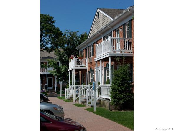 #2 photo, 100 Middleton Road, Bohemia , NY 11716