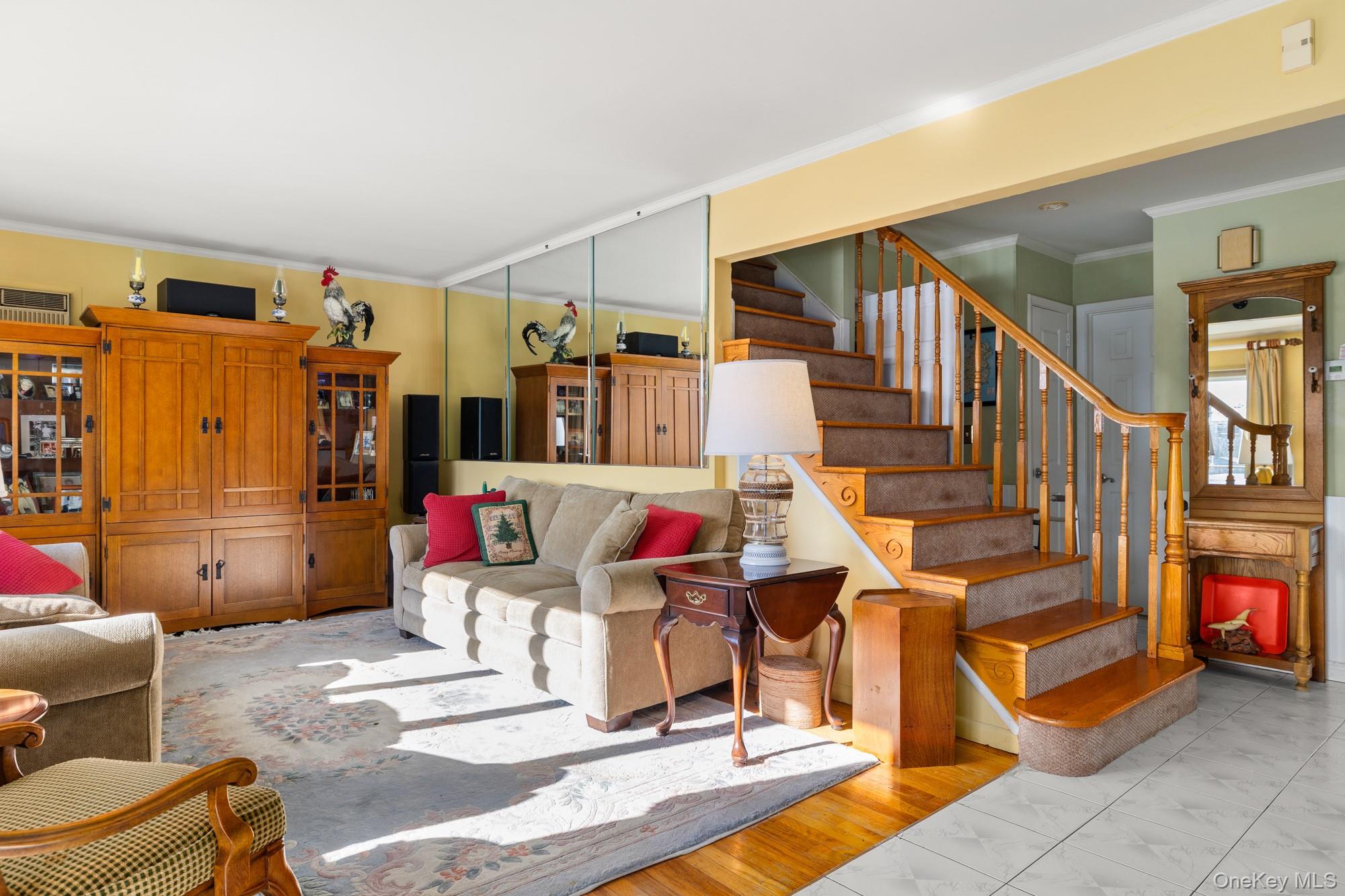 #5 photo, 3806 Tiana Street, מחוז נסאו Seaford , NY 11783