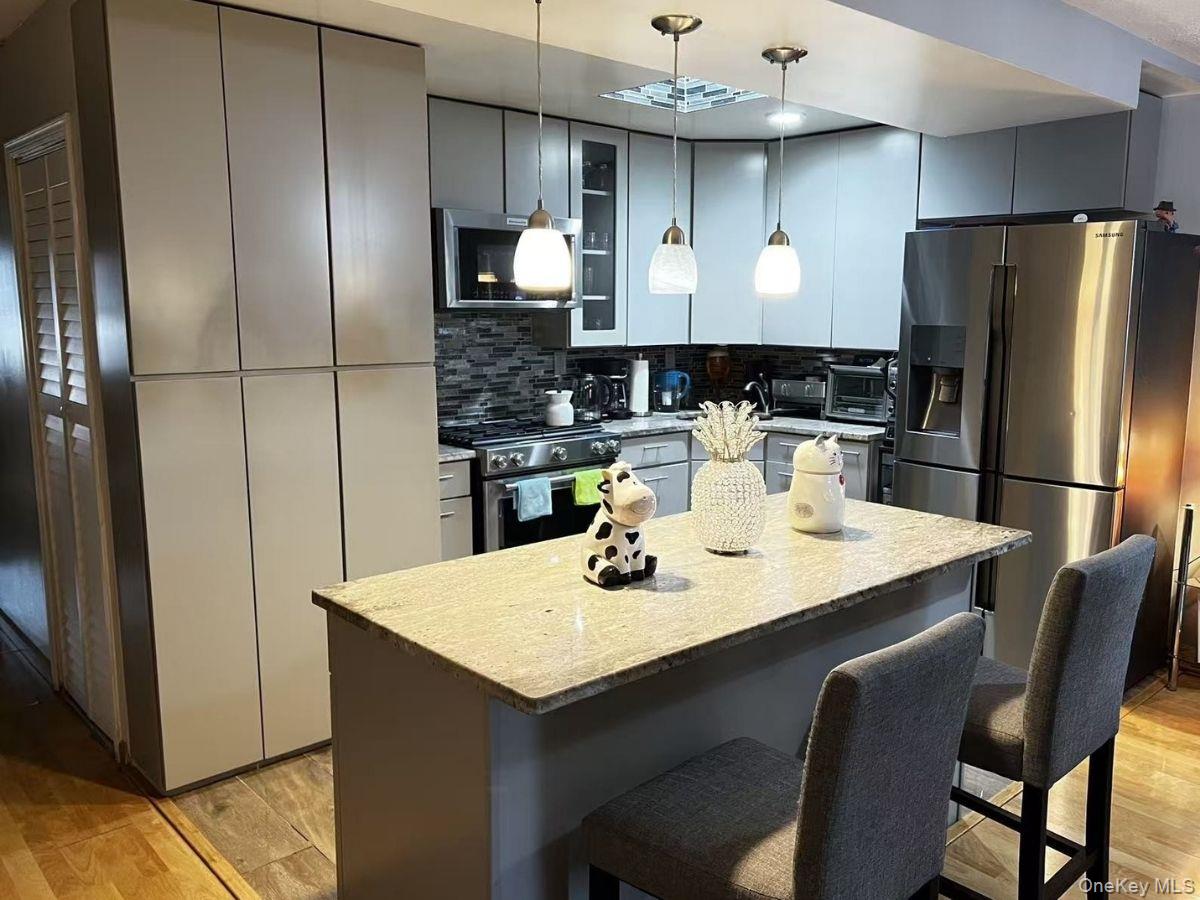 #1 photo, 75-22 Parsons Boulevard, Fresh Meadows , NY 11366