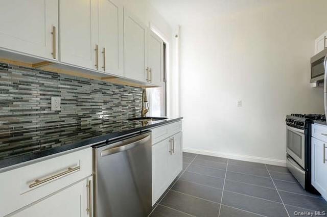 #10 photo, 115-25 Metropolitan Avenue, Kew Gardens , NY 11418