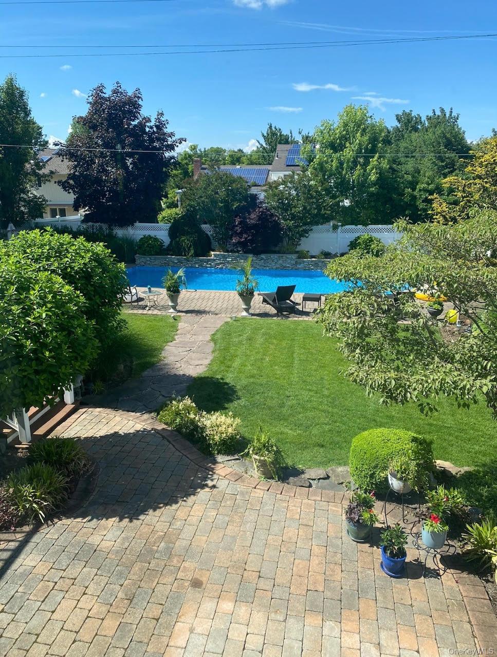 #16 photo, 53 Page Drive, Hicksville , NY 11801