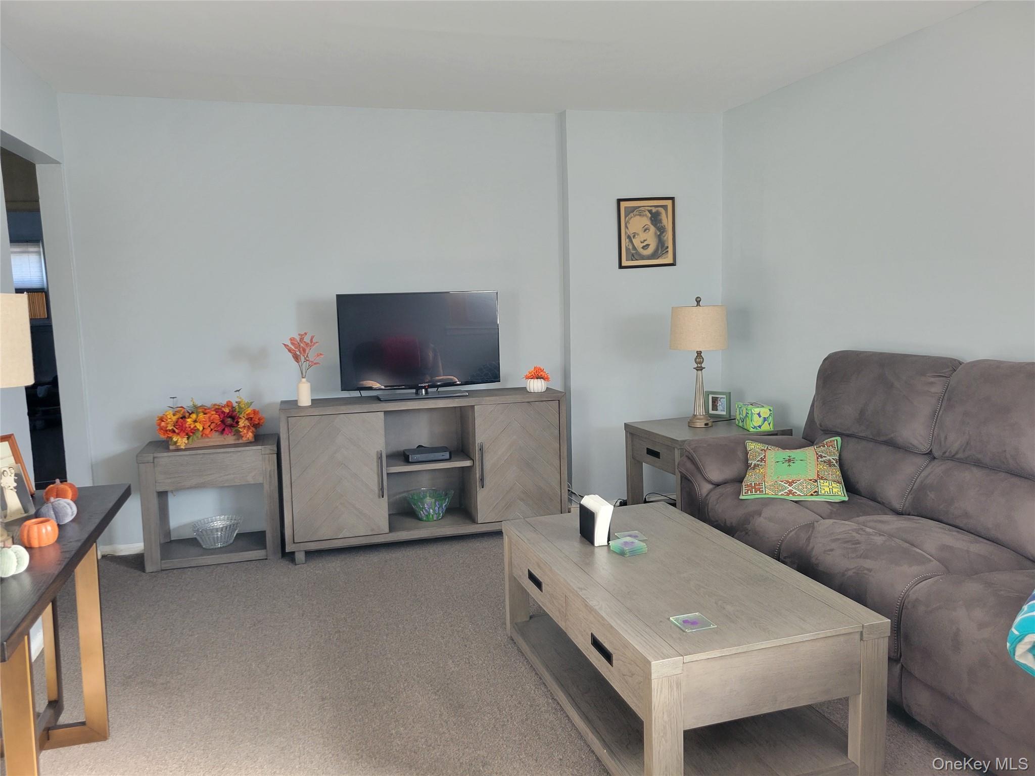 #2 photo, 16-49 200 Street, Куинс ‖ Bayside , NY 11360