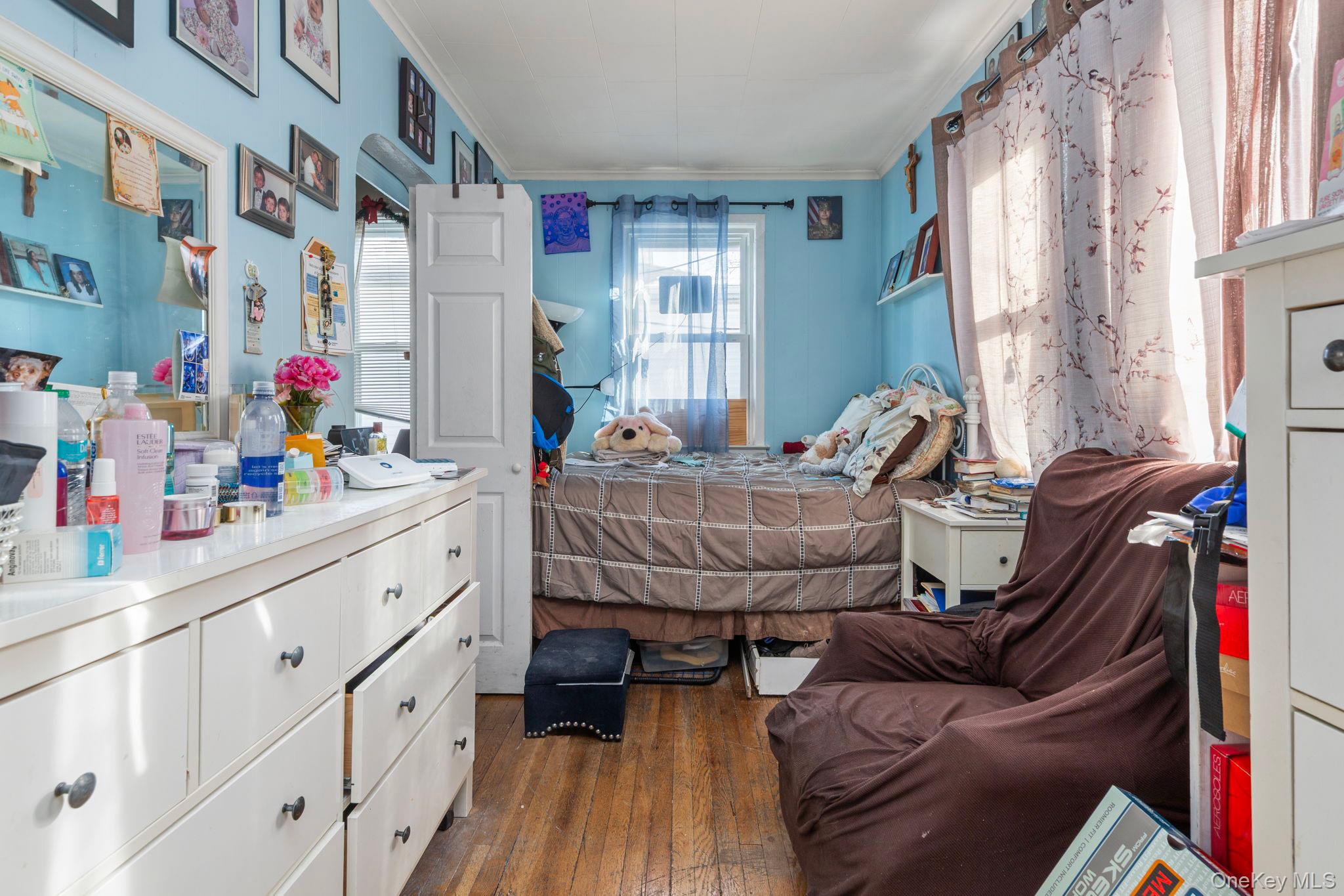 #16 photo, 9269 220th Street, קווינס Queens Village , NY 11428