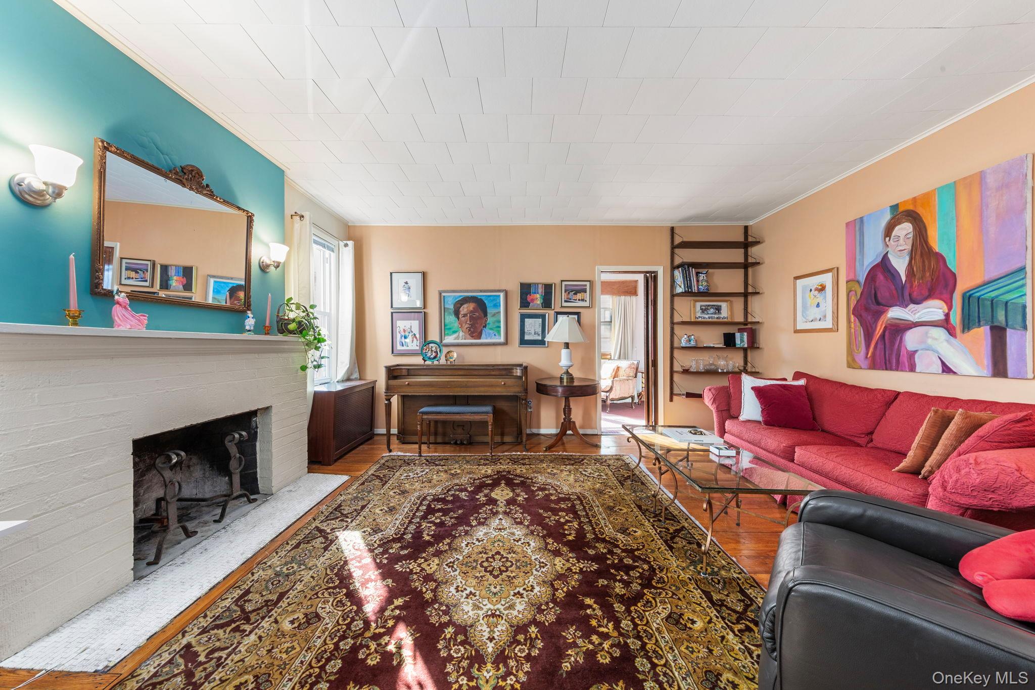 #5 photo, 9269 220th Street, קווינס Queens Village , NY 11428