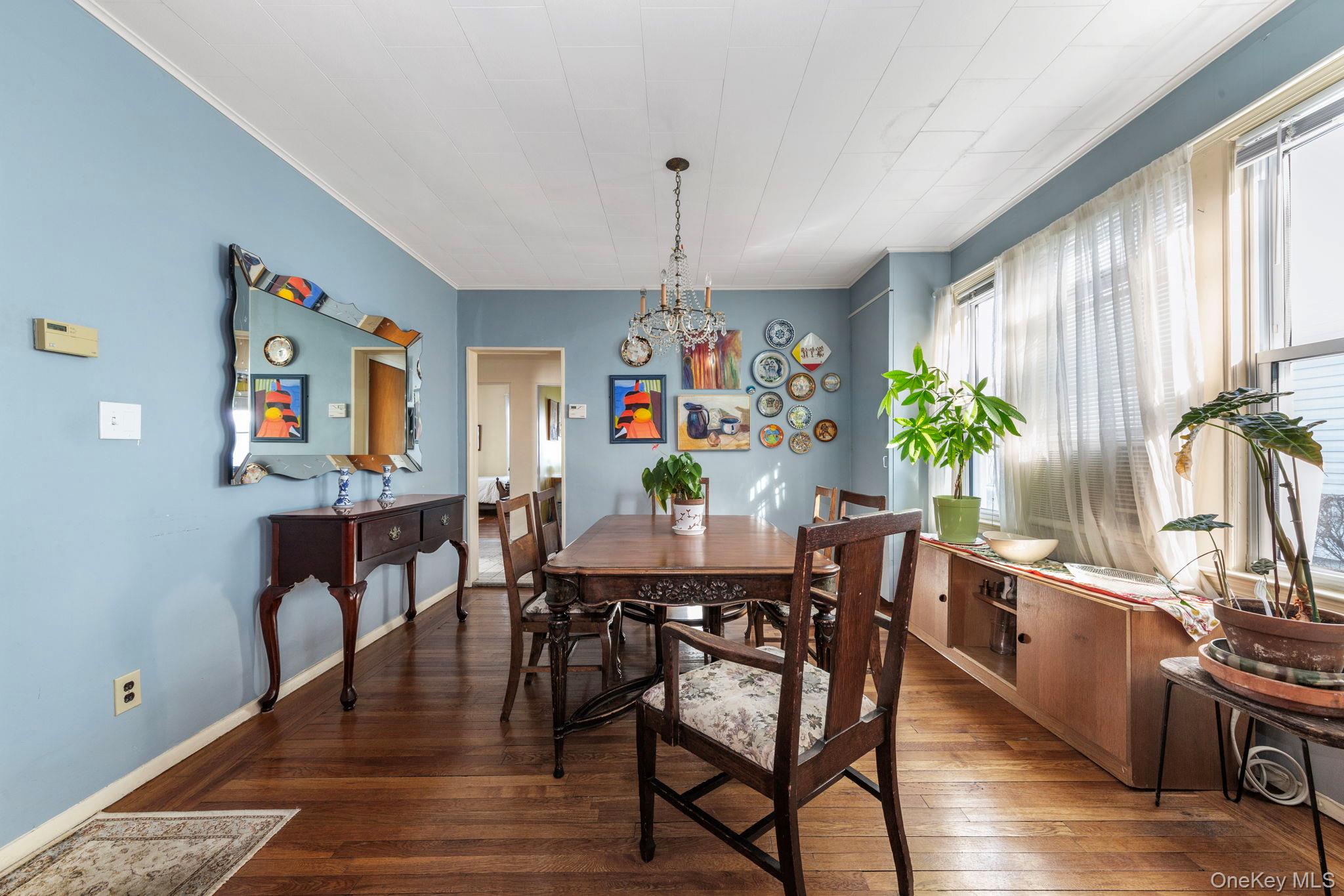 #7 photo, 9269 220th Street, קווינס Queens Village , NY 11428