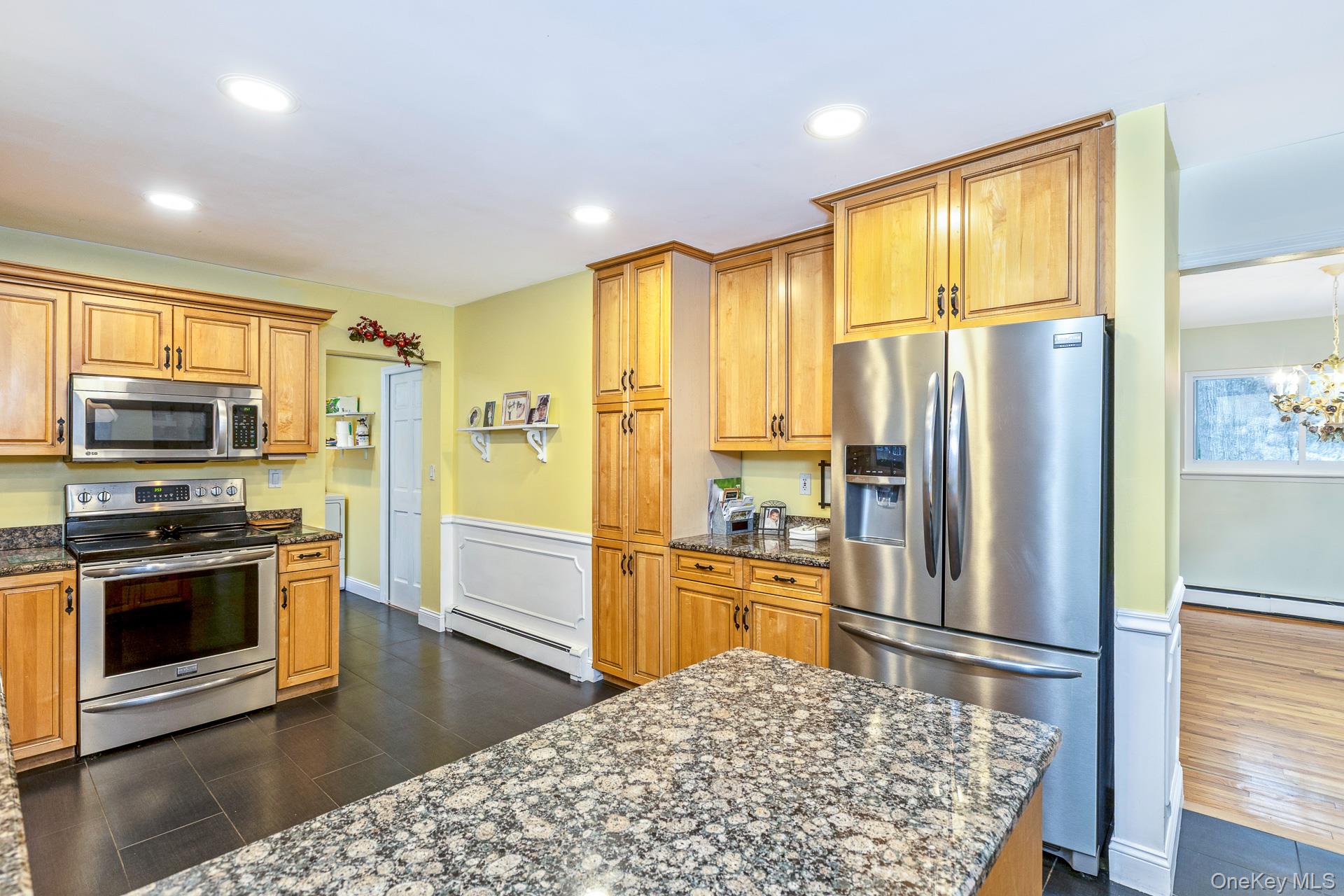 #20 photo, 25 Sheryl Crescent, Smithtown , NY 11787