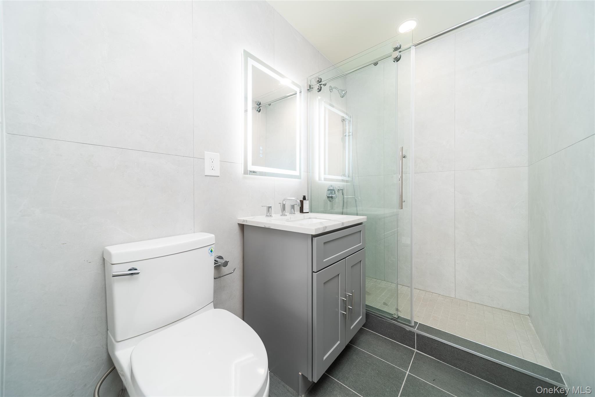 #9 photo, 14-34 110th Street, Куинс ‖ College Point , NY 11356