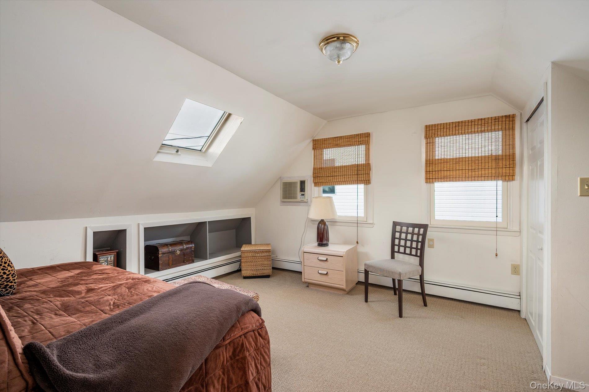 #15 photo, 16 Dahlia Lane, מחוז נסאו Wantagh , NY 11793