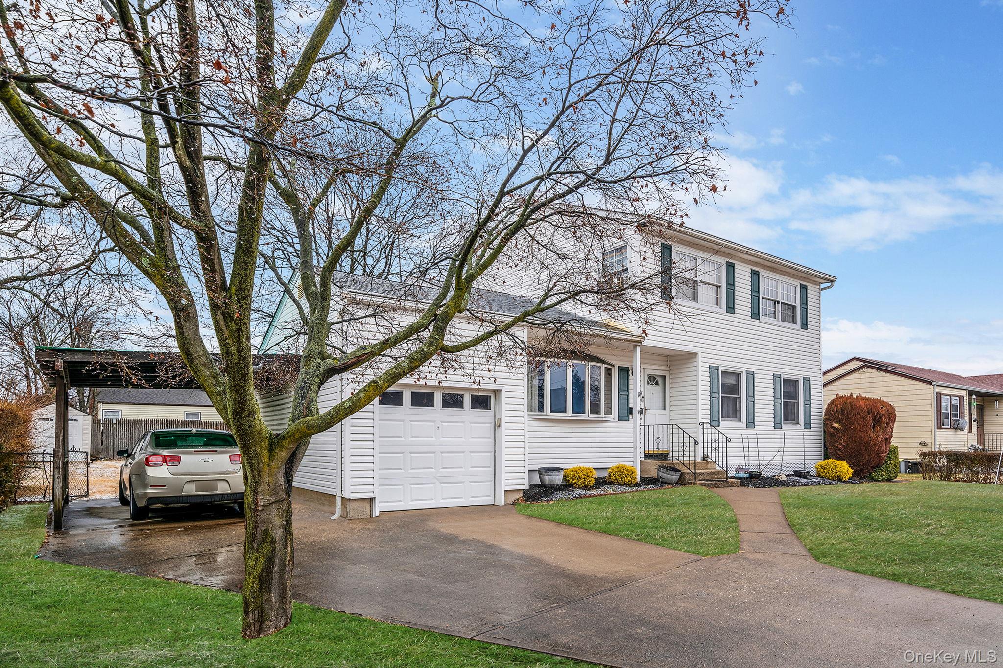 #3 photo, 81 Hale Street, Brentwood , NY 11717