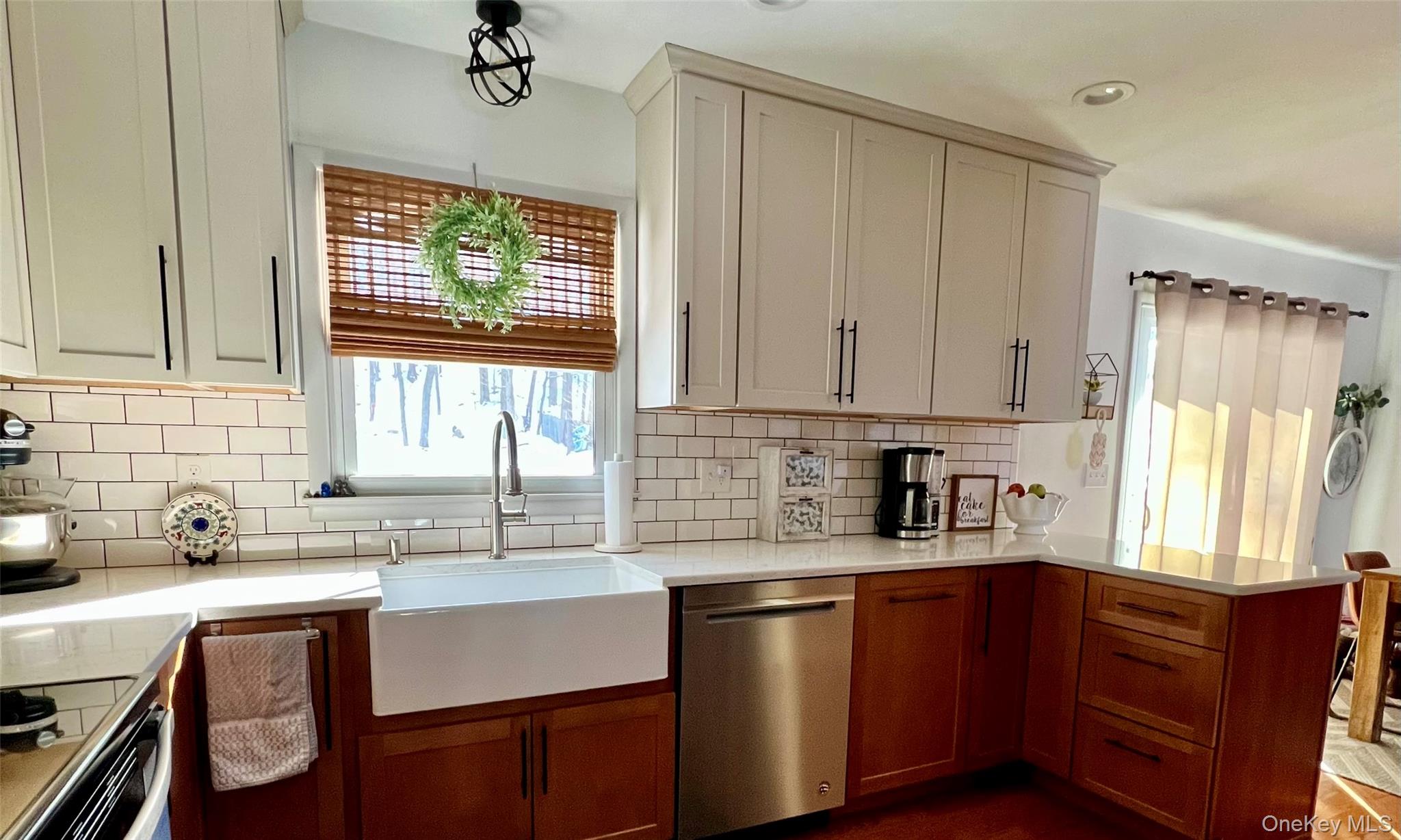 #17 photo, 2 Garden Place, Beacon , NY 12508