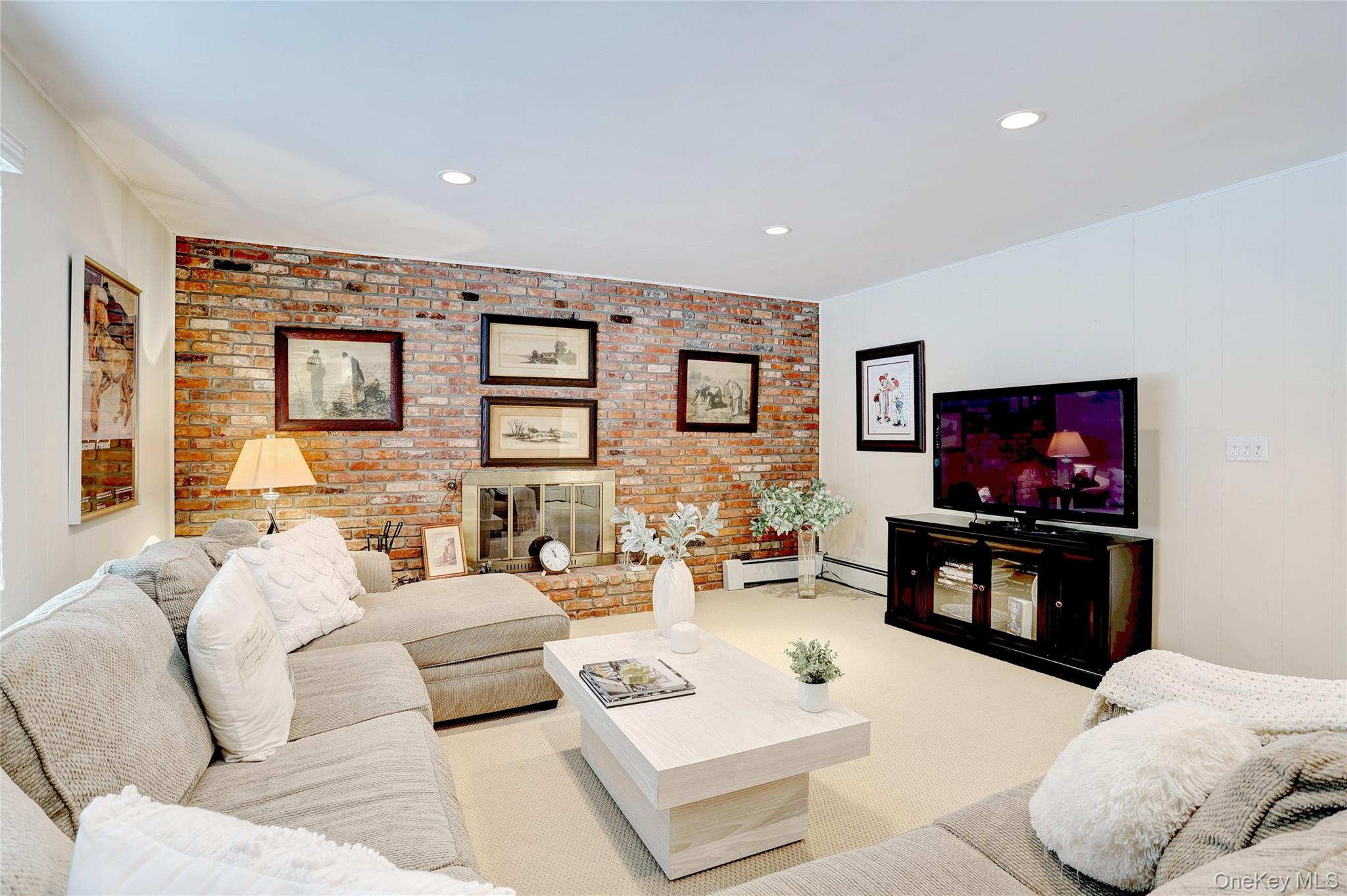 #17 photo, 4 Beaver Dam Road, 뉴욕주 Pomona , NY 10970