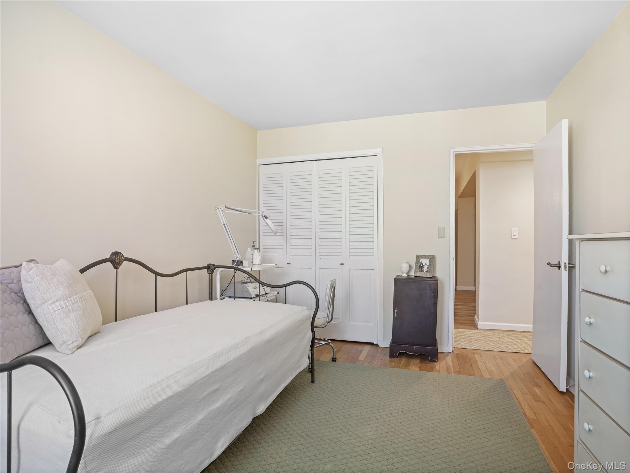 #16 photo, 10 Franklin Avenue, White Plains , NY 10601