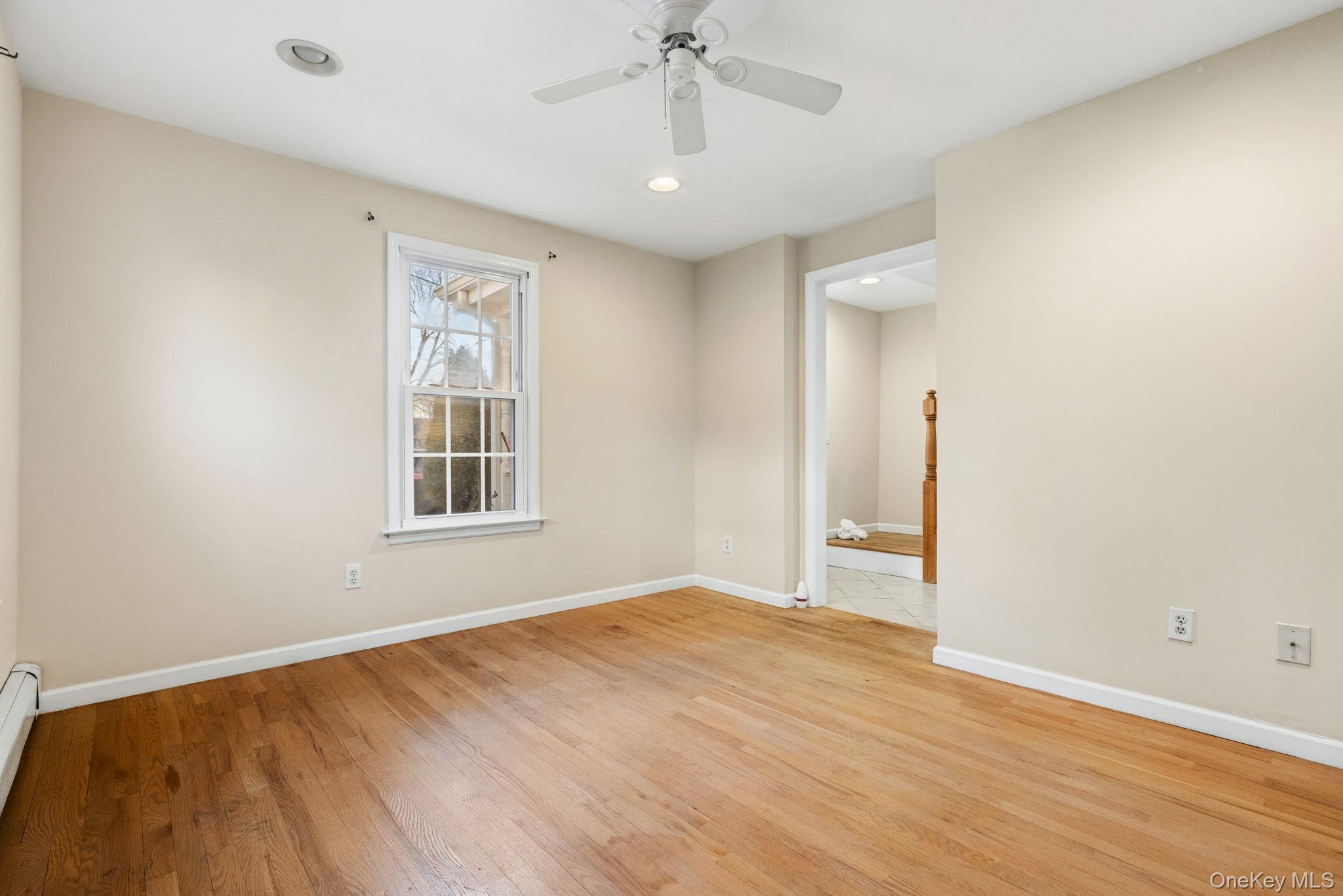 #11 photo, 983 Warren Avenue, Peekskill , NY 10566