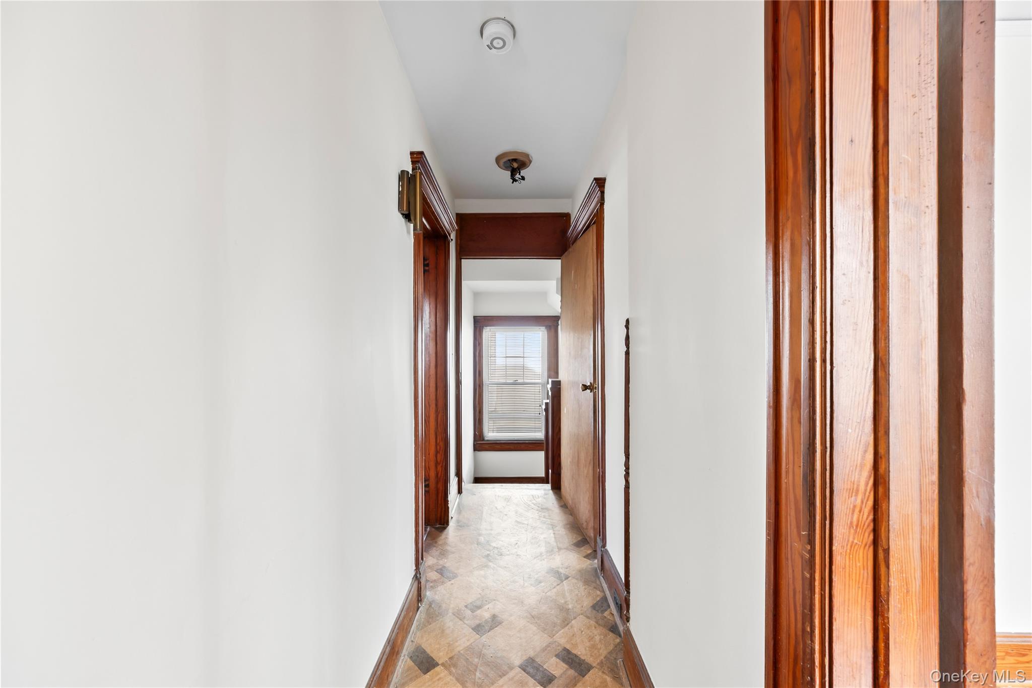 #18 photo, 47 Prairie Avenue, 뉴욕주 Suffern , NY 10901