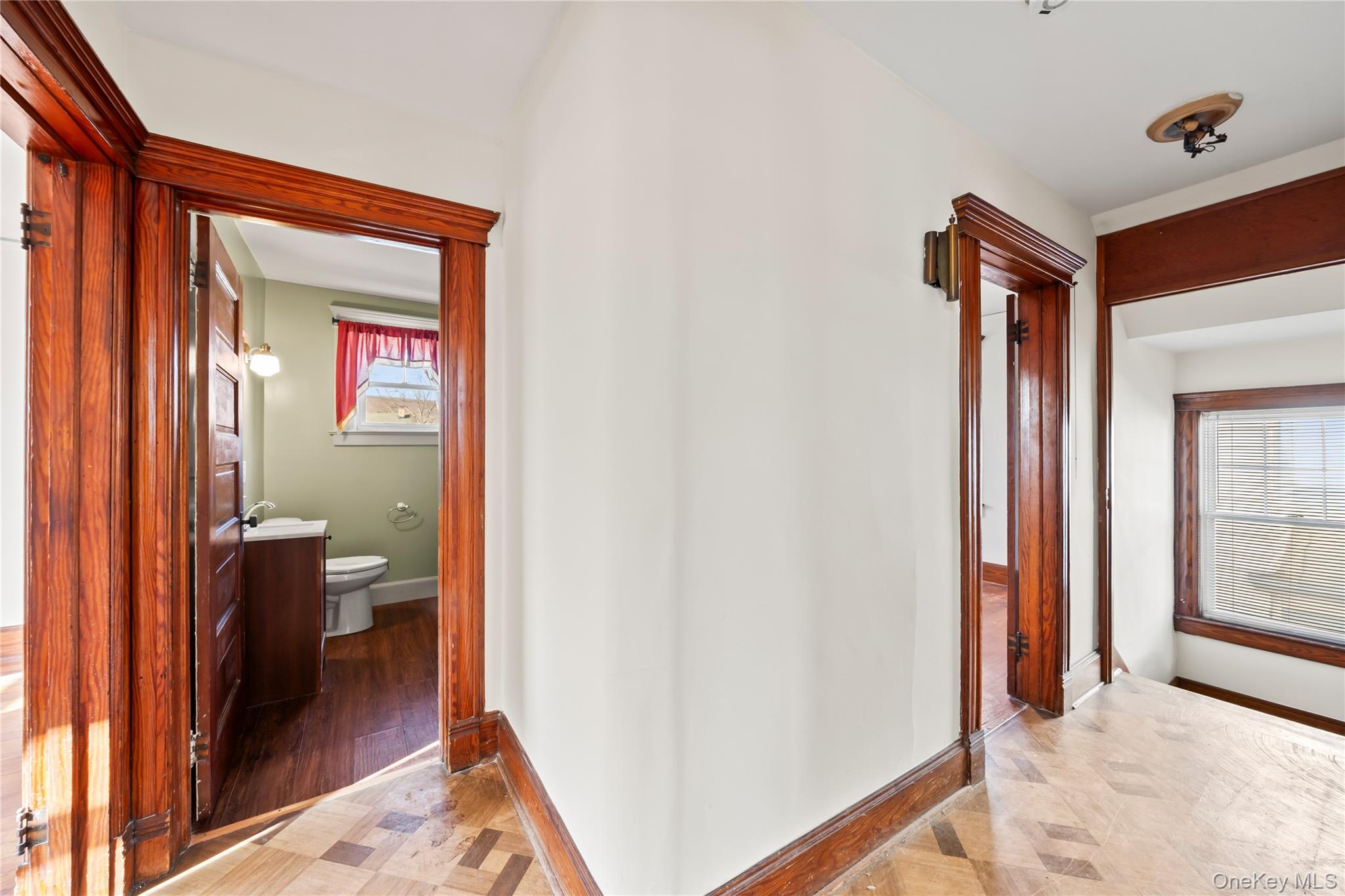 #19 photo, 47 Prairie Avenue, 뉴욕주 Suffern , NY 10901