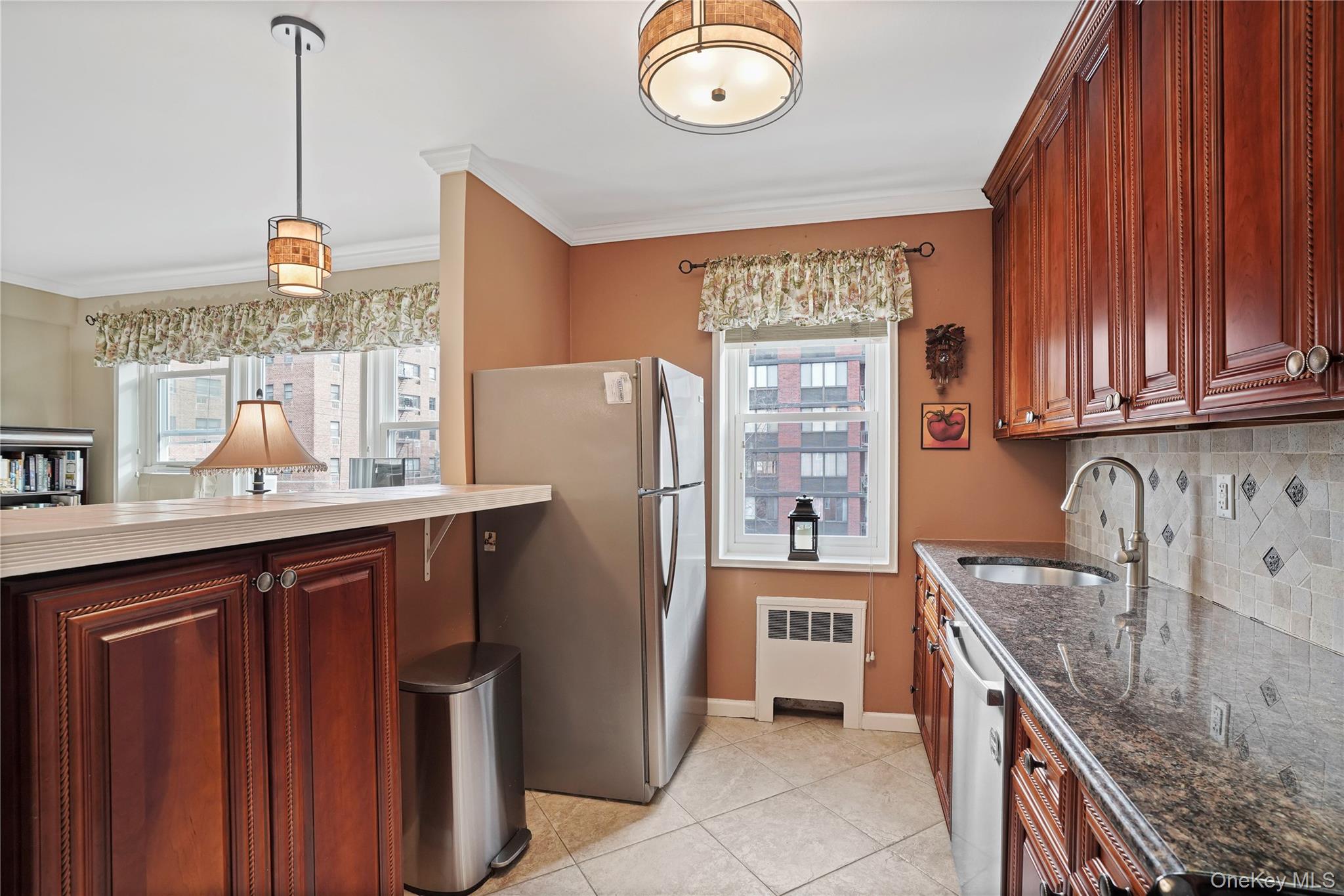 #9 photo, 30 E Hartsdale Avenue, 뉴욕주 Hartsdale , NY 10530