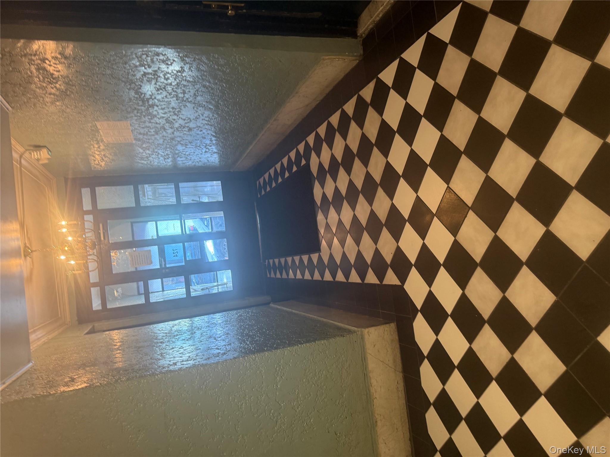 #3 photo, 724 E 216 Street, برونكس Bronx , NY 10467