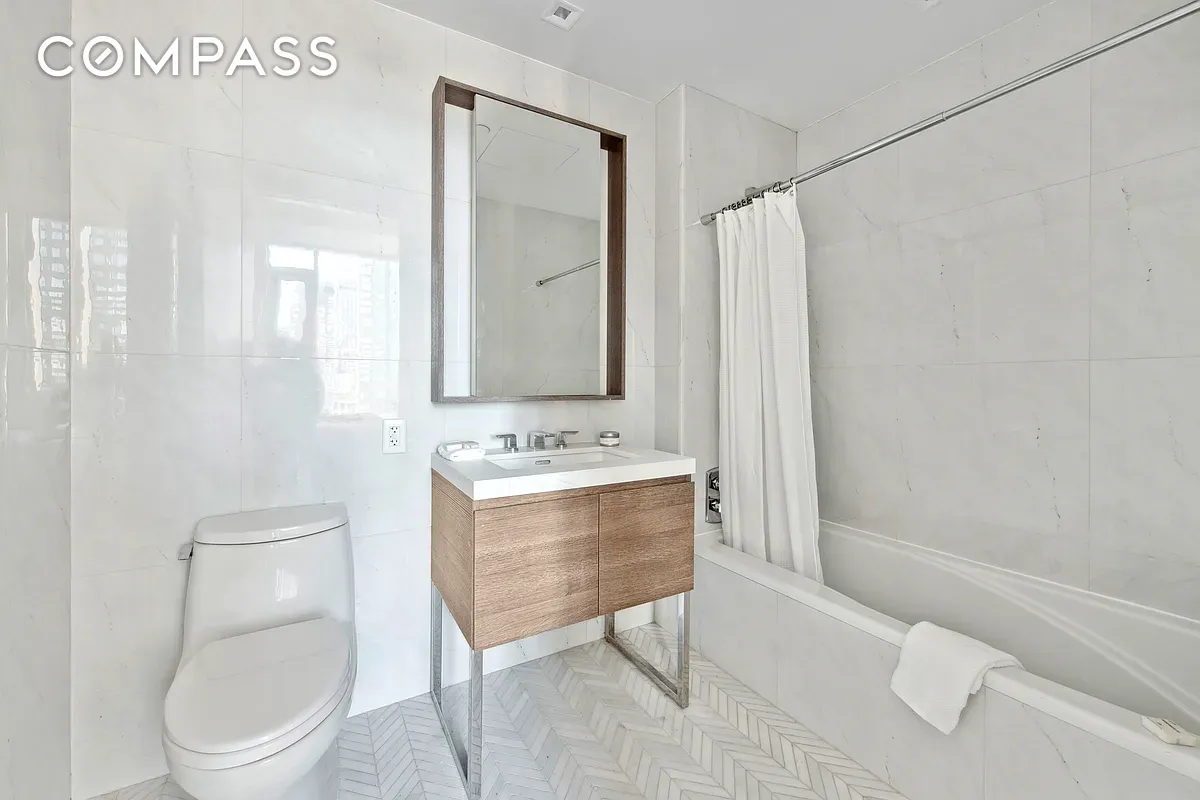 #15 photo, New York City, مانهاتن Hell's Kitchen , NY 10036