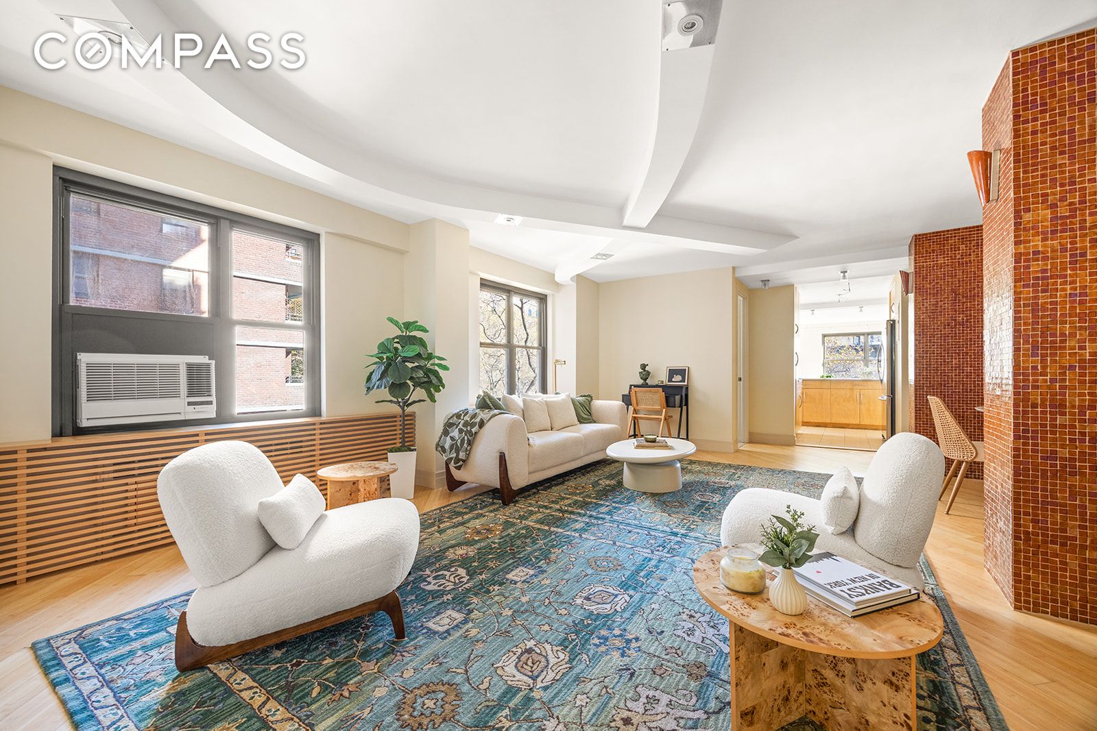 #6 photo, 208 E Broadway, मैनहटन Lower East Side , NY 10002