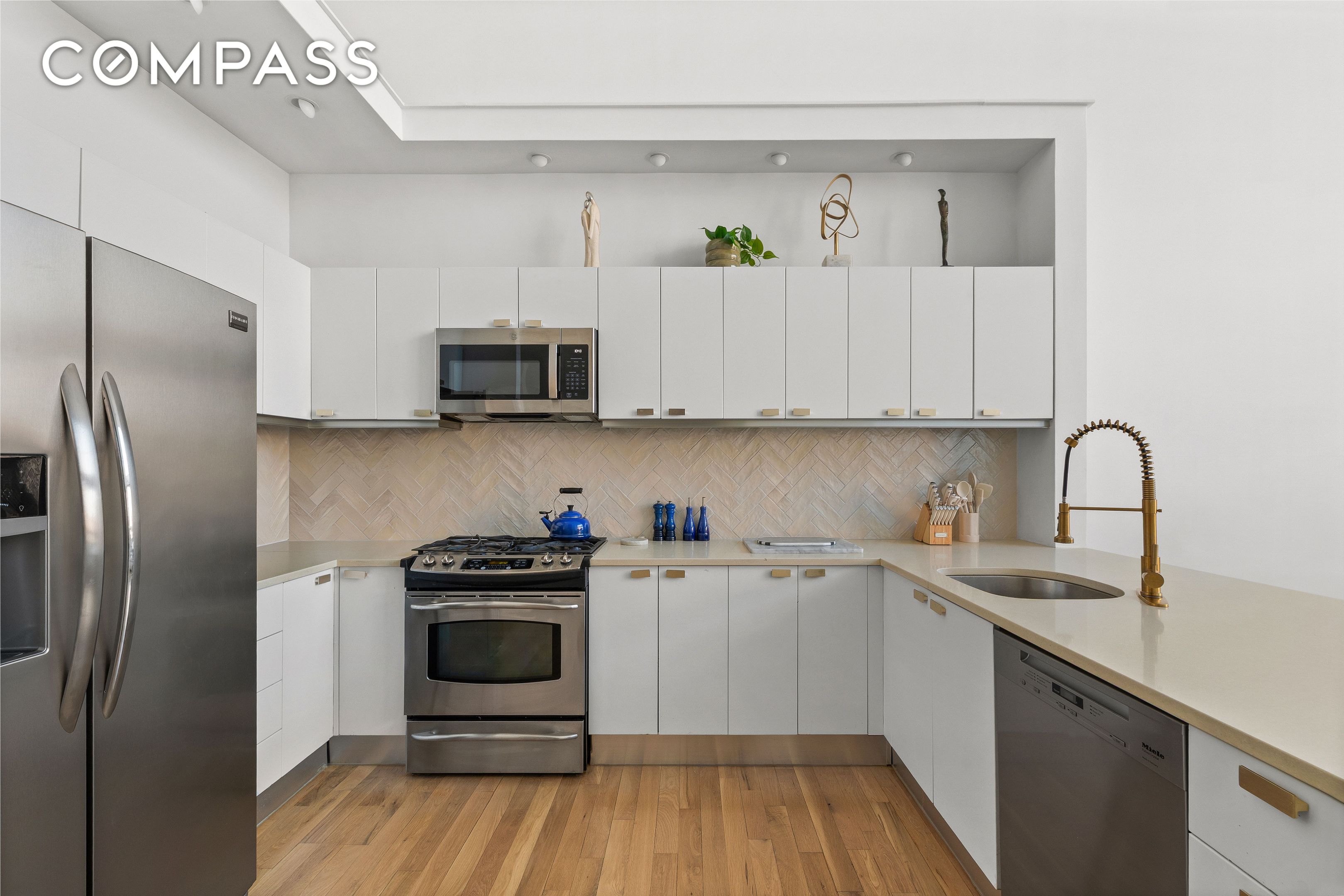 #4 photo, 364 Myrtle Avenue, Бруклин ‖ Fort Greene , NY 11205