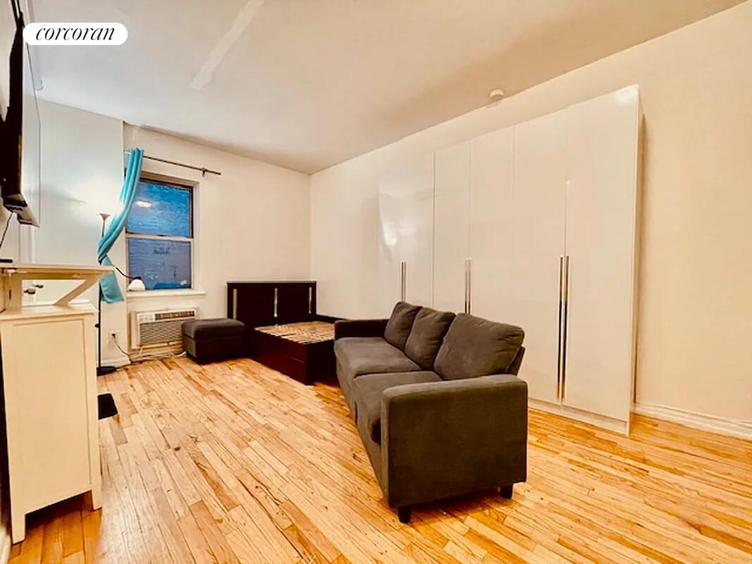 #1 photo, New York City, Upper West Side , NY 10025