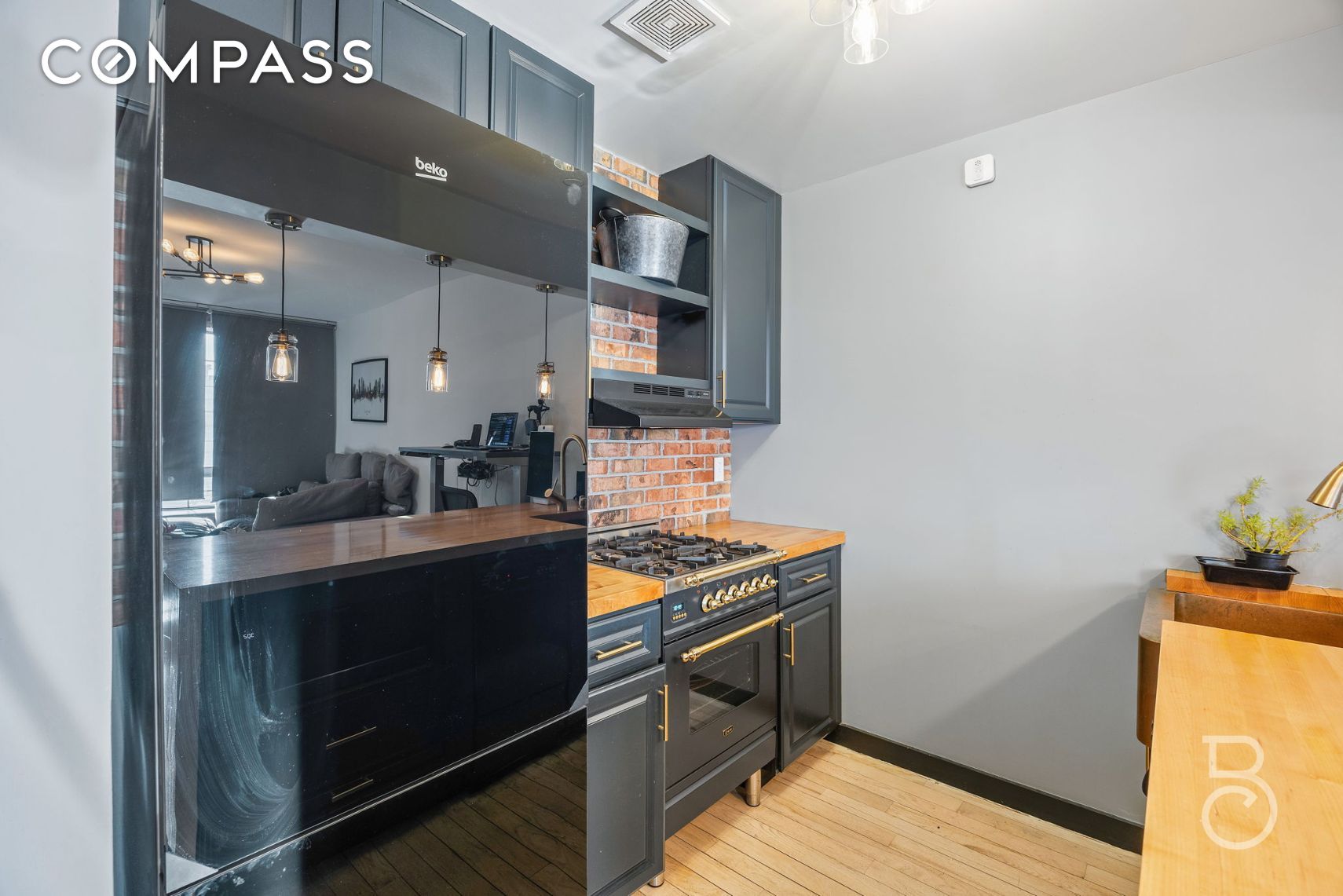 #10 photo, 25-25 Newtown Avenue, 뉴욕퀸즈 Astoria , NY 11102