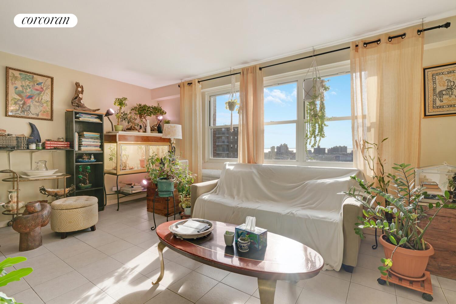 #2 photo, 2483 W 16TH Street, Бруклин ‖ Gravesend , NY 11214