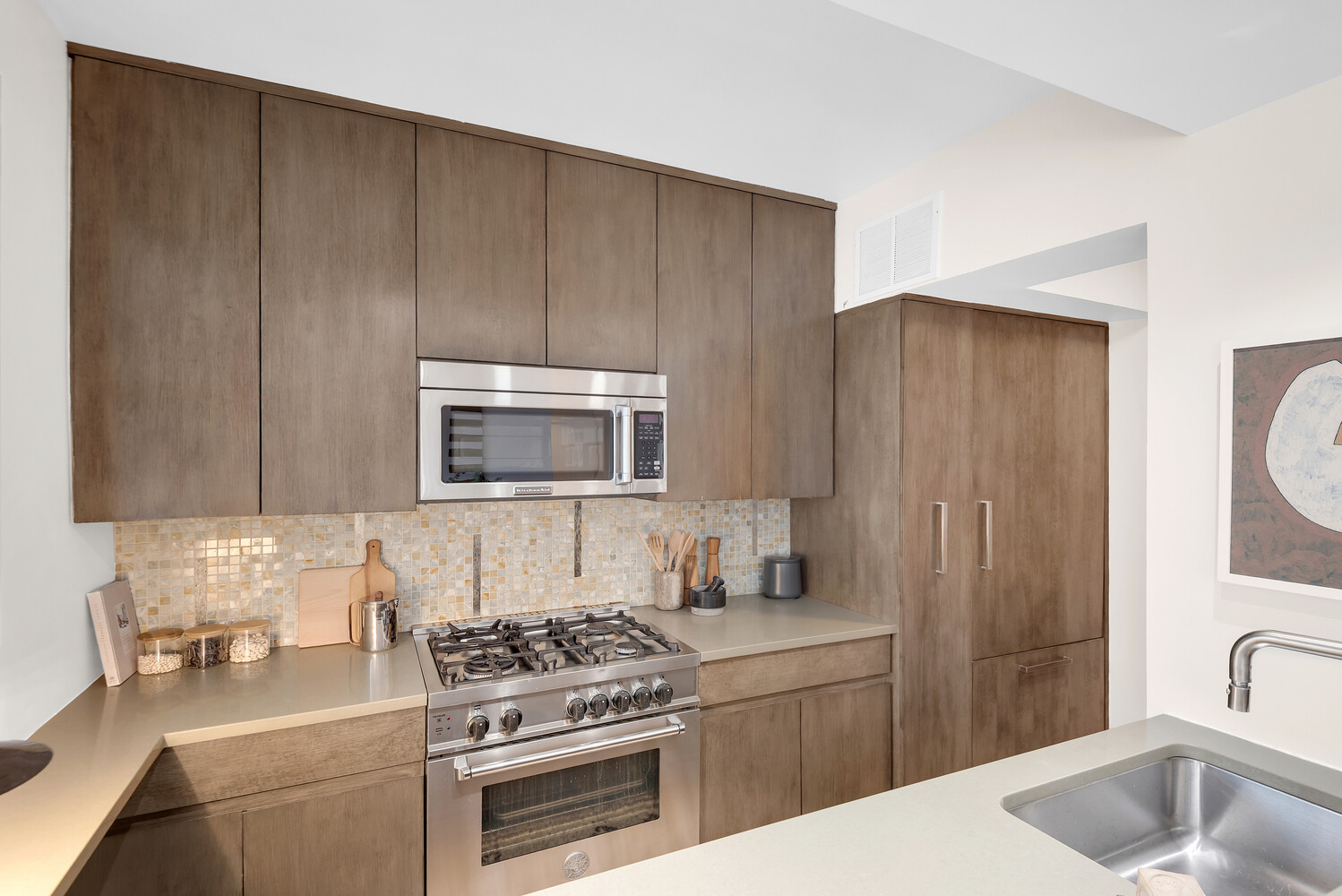 #6 photo, 7 E 14TH Street, Flatiron , NY 10003