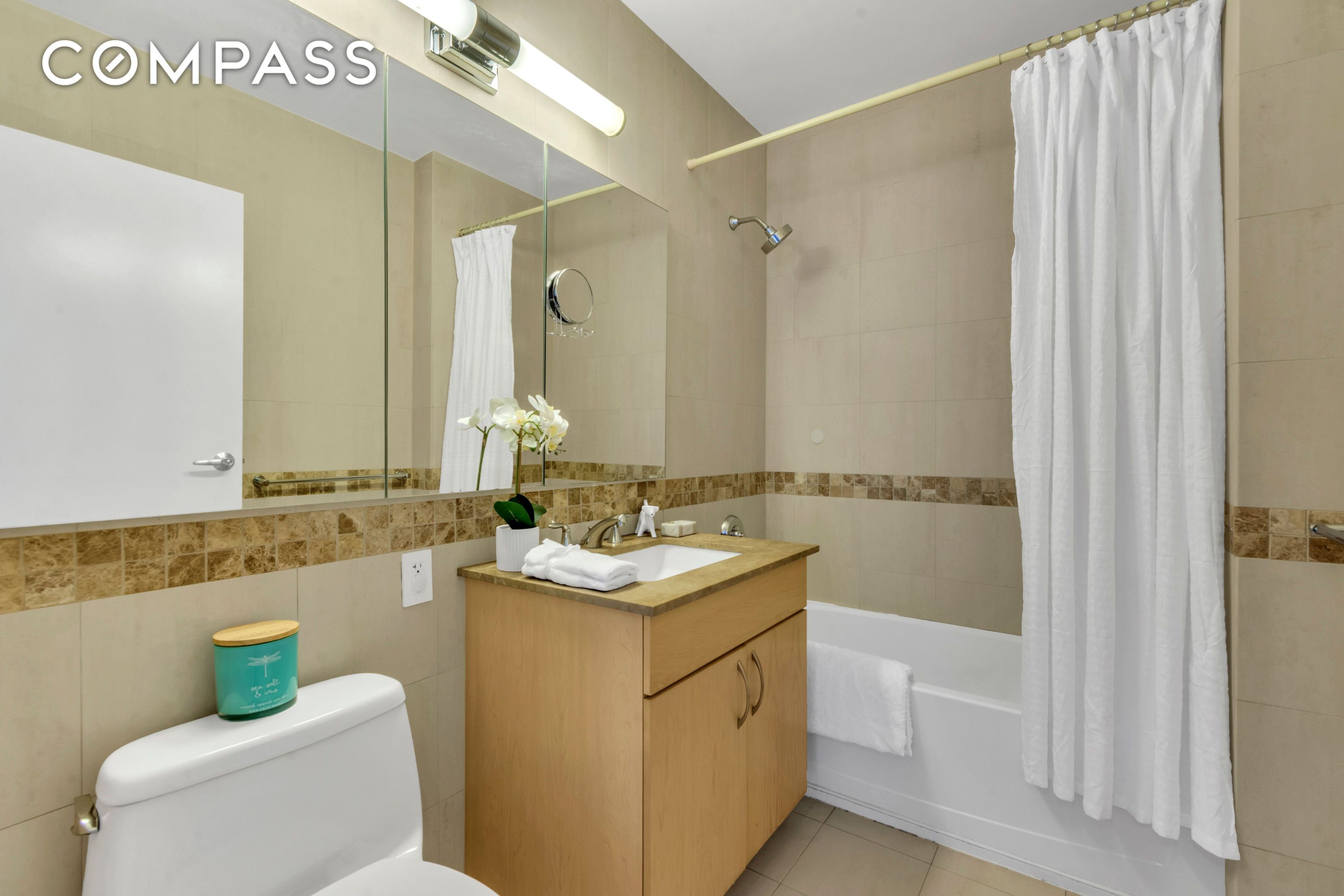 #12 photo, 40 W 116th Street, مانهاتن Harlem , NY 10026