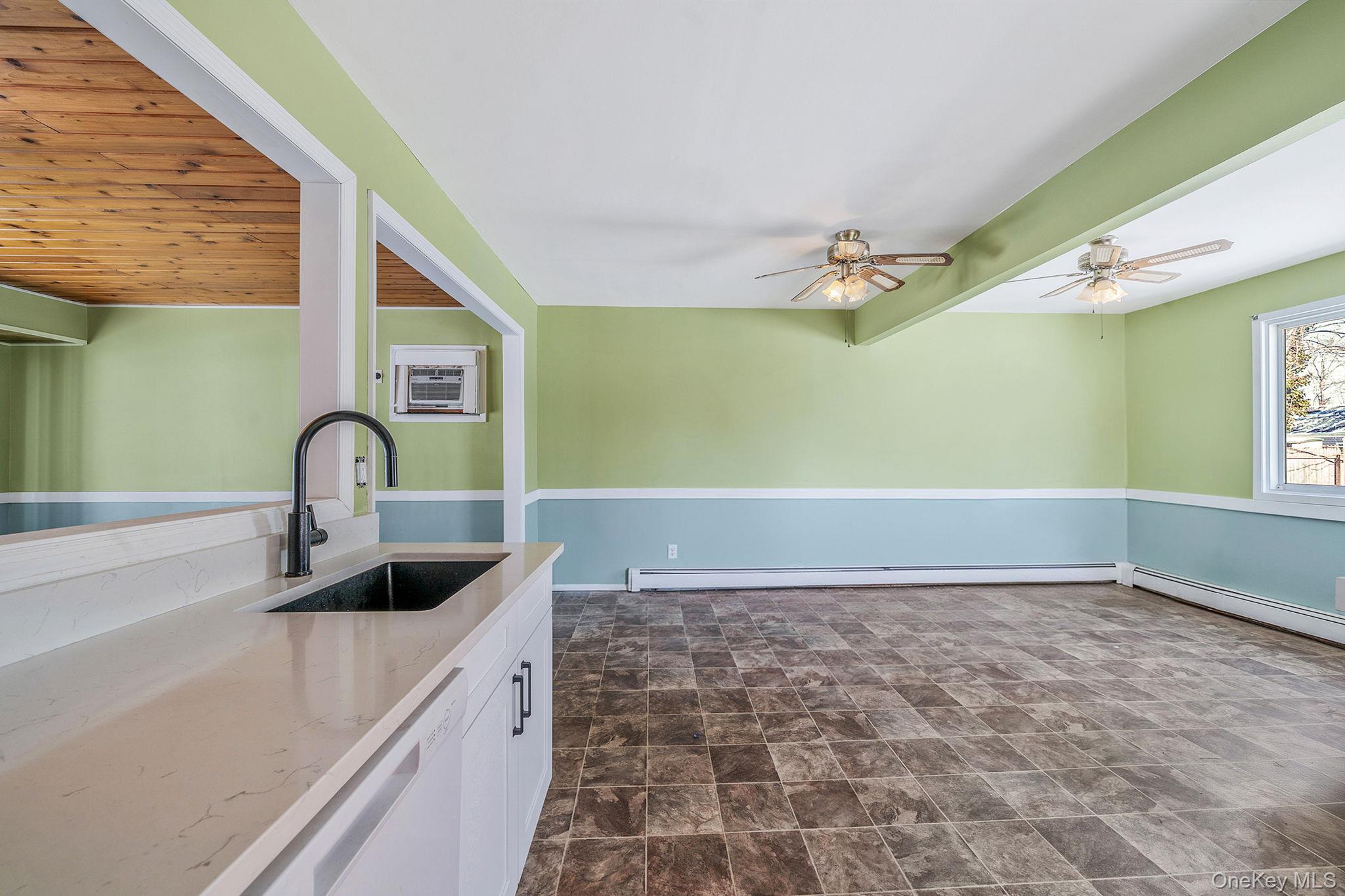 #12 photo, 2711 Connecticut Avenue, Medford , NY 11763