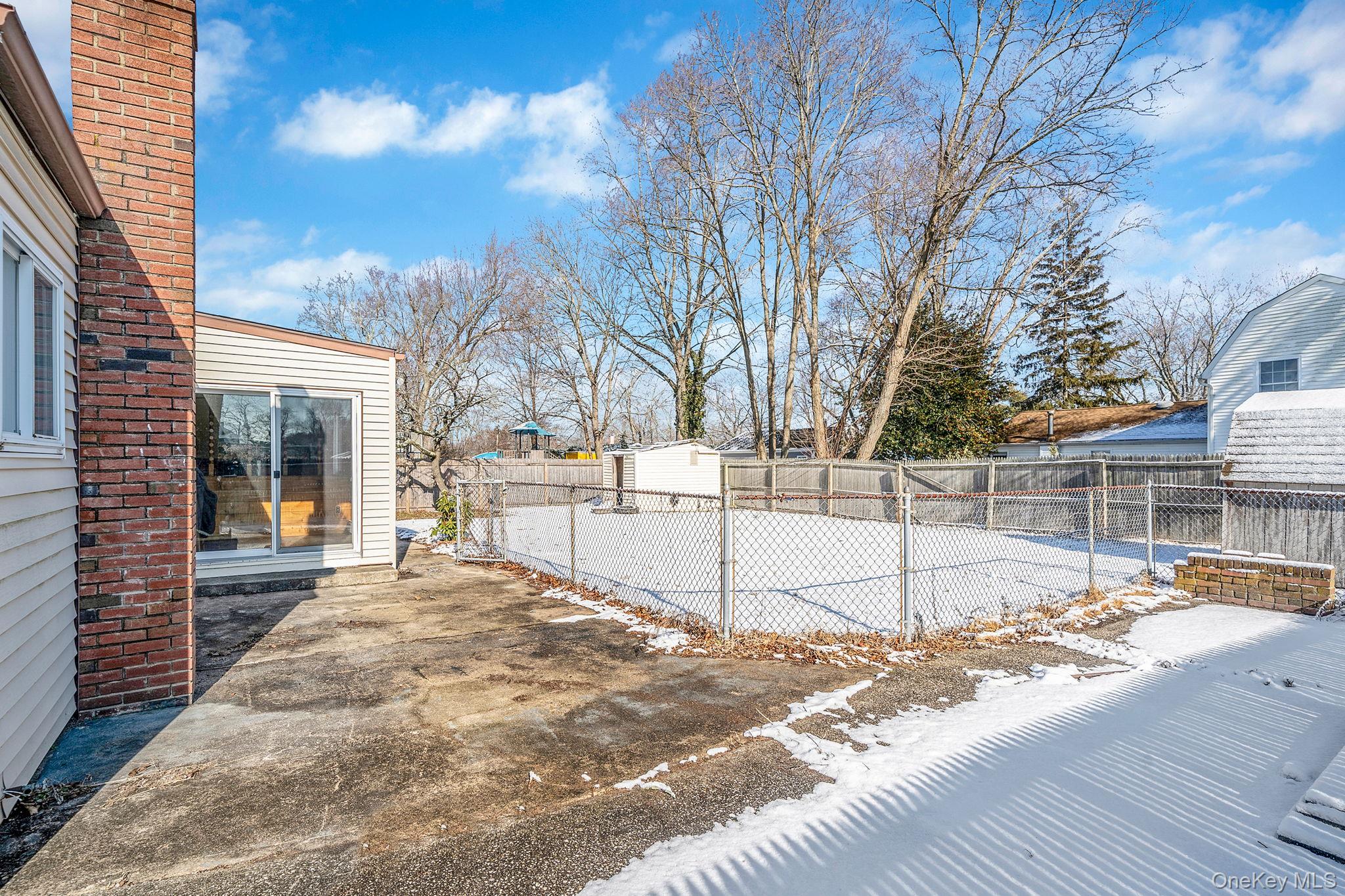 #5 photo, 2711 Connecticut Avenue, Medford , NY 11763