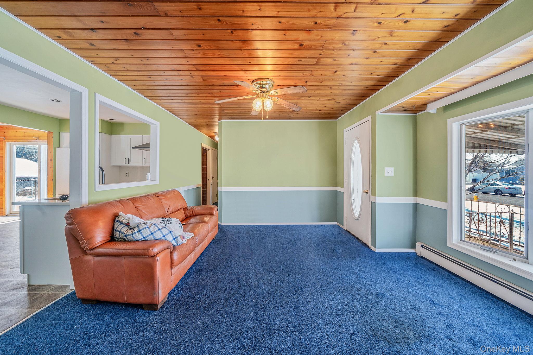 #7 photo, 2711 Connecticut Avenue, Medford , NY 11763